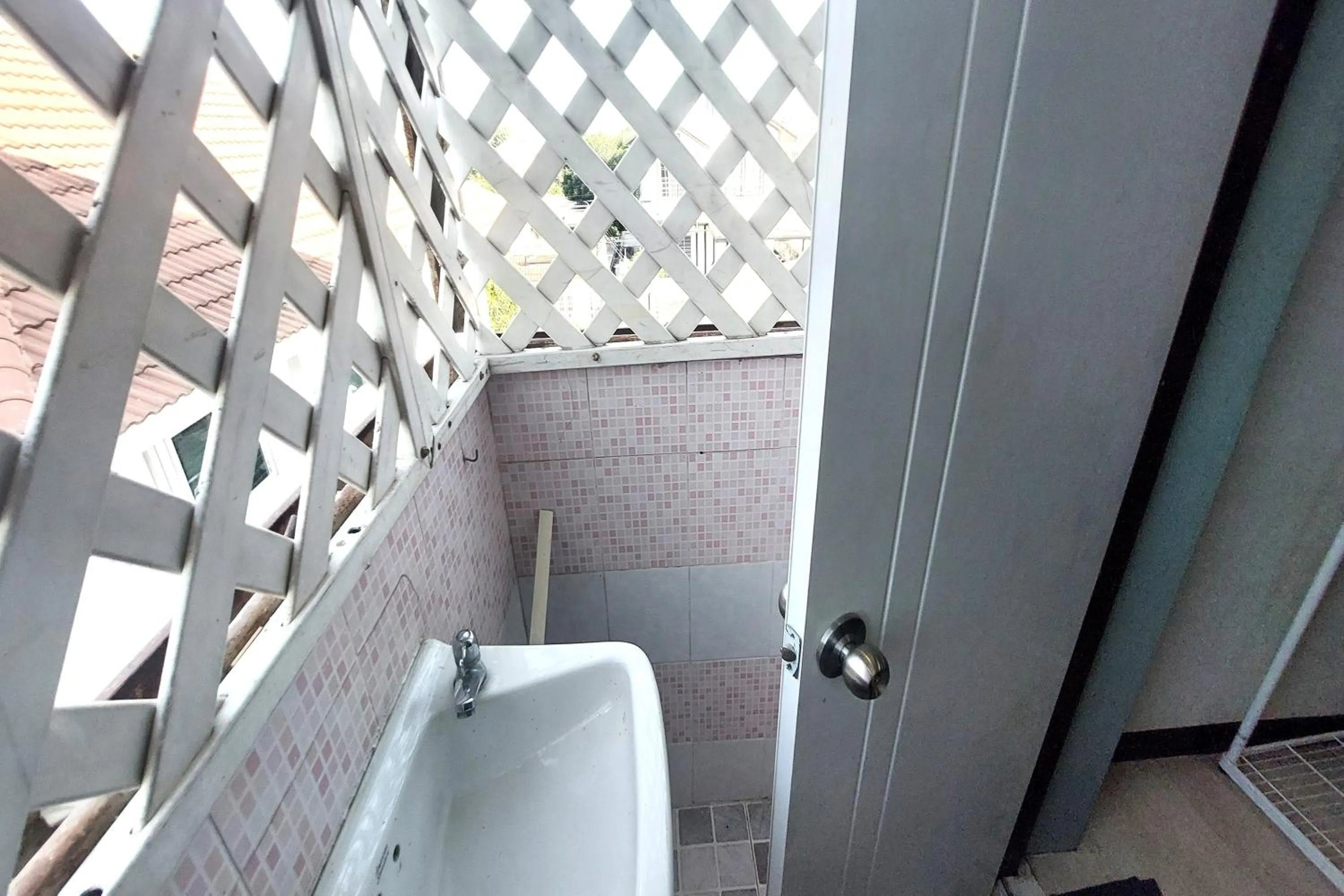 Bathroom in Sukhum Mega Bangna Guest House