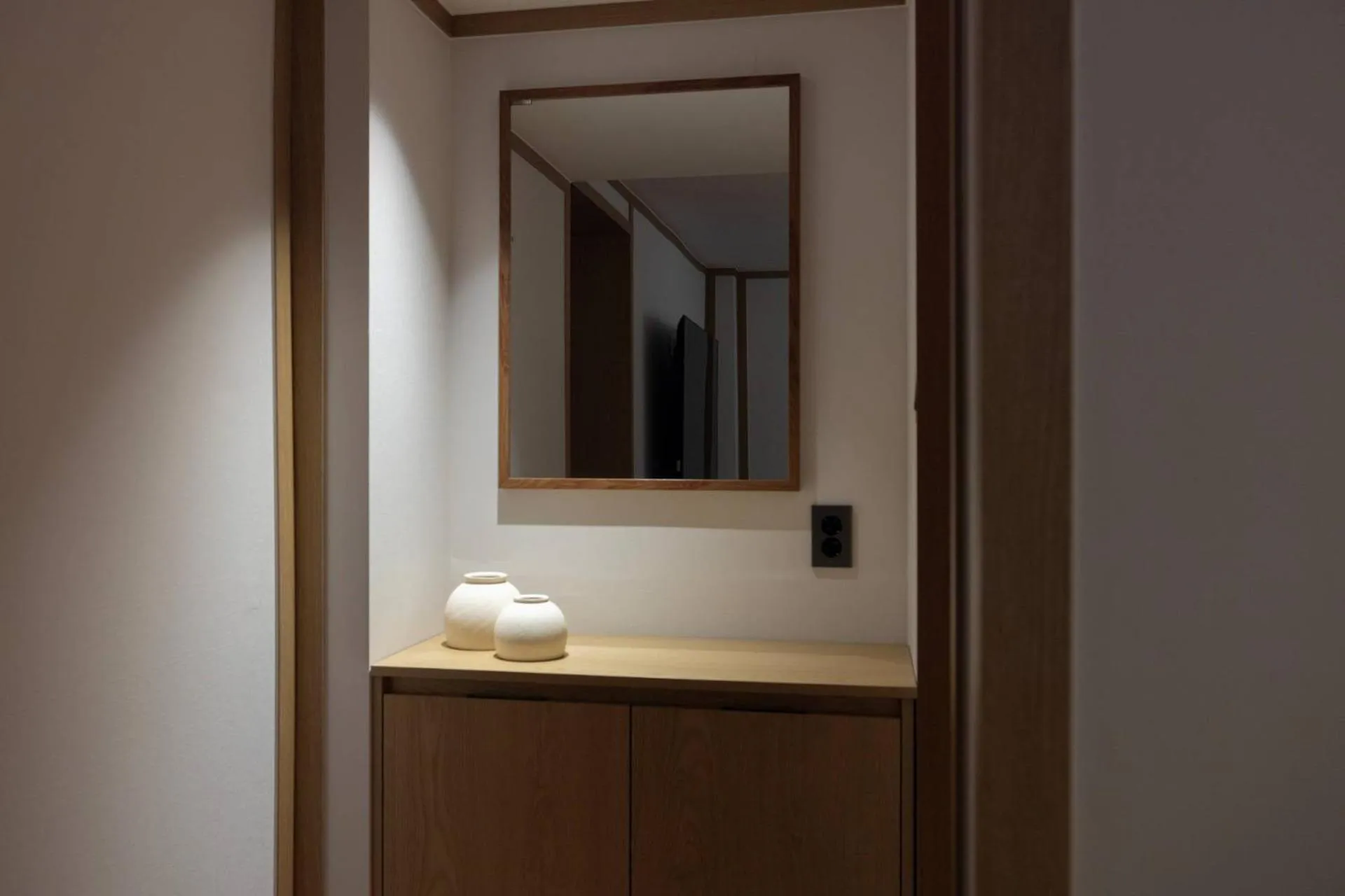 Decorative detail in Anook Ryokan Hotel Ansan station