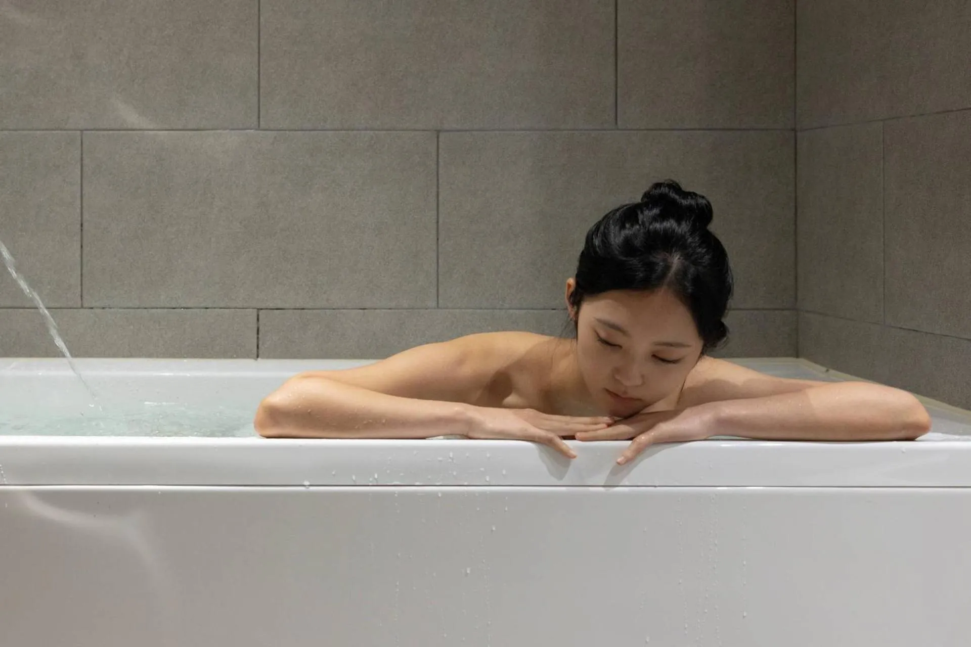 Bath in Anook Ryokan Hotel Ansan station