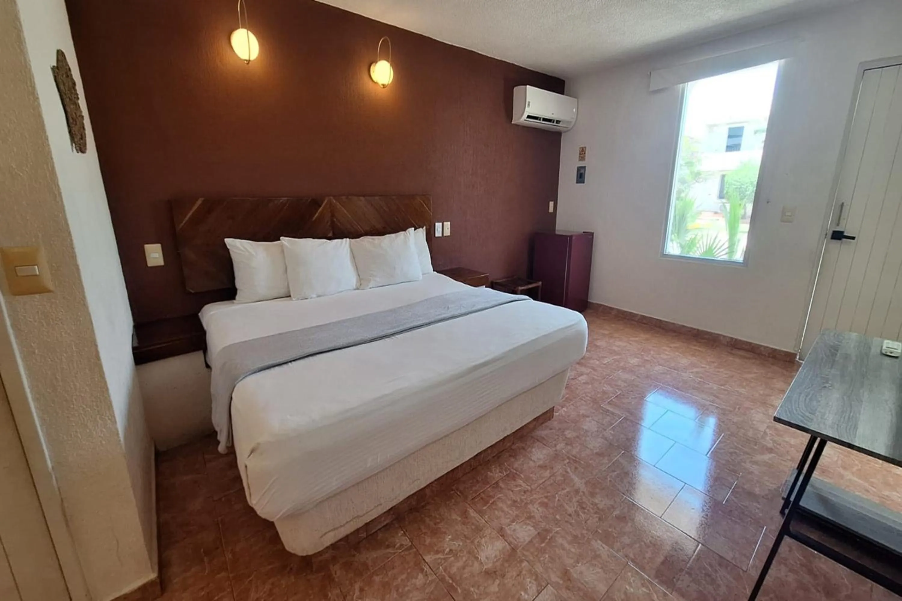 Bedroom, Bed in Capital O Hotel Rolovi Cancún