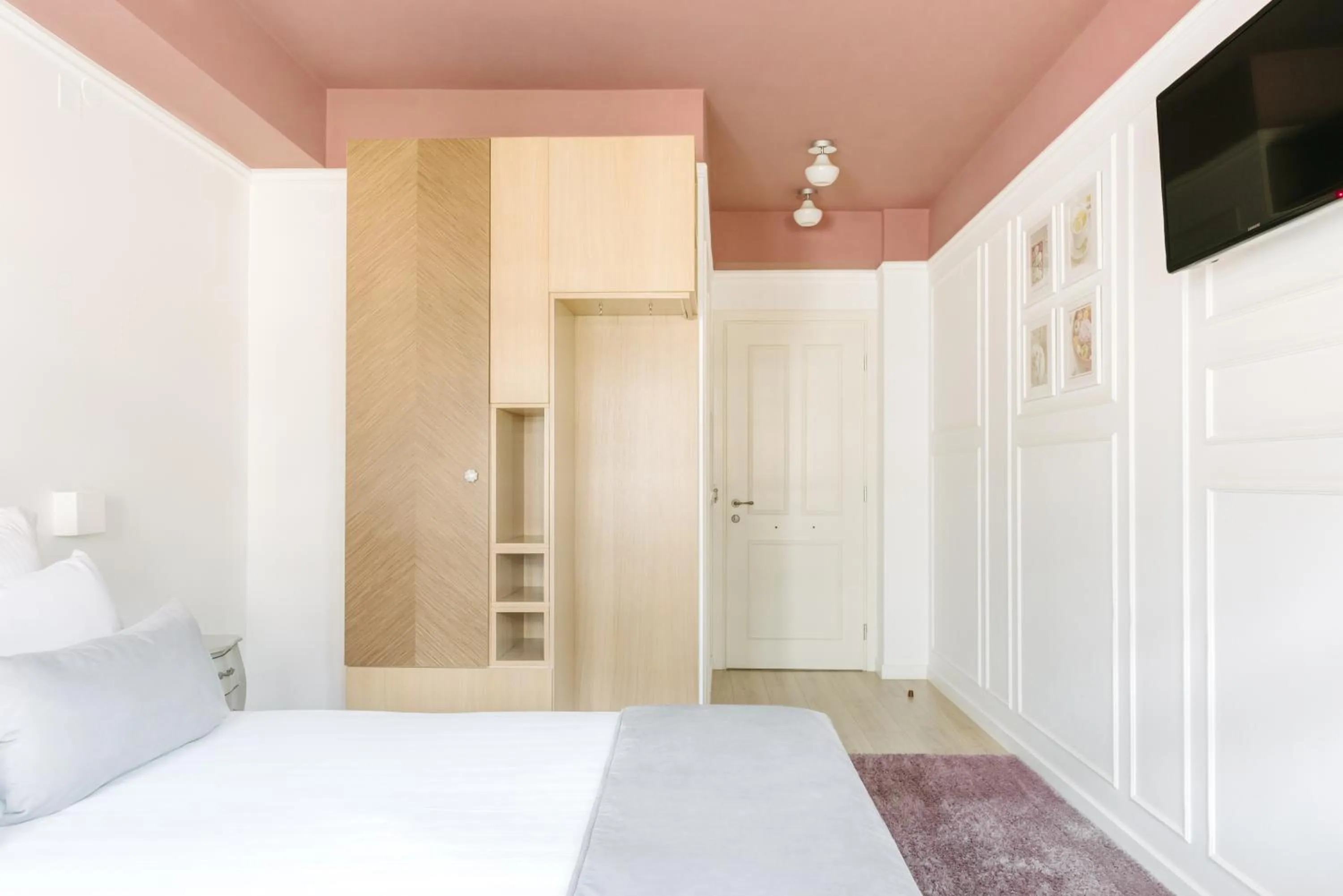 Photo of the whole room in Its Kale Boutique Hotel