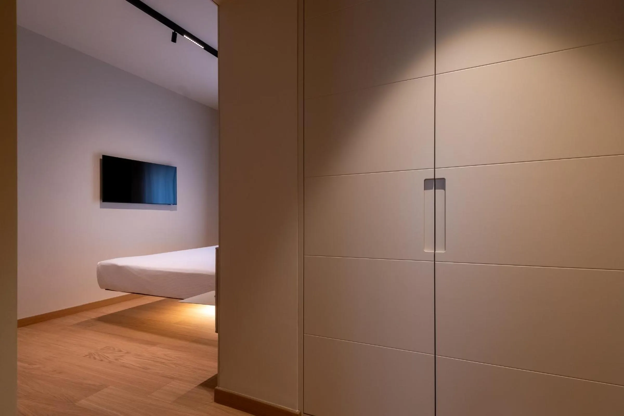 Photo of the whole room, Bed in Oriana Homèl Milano