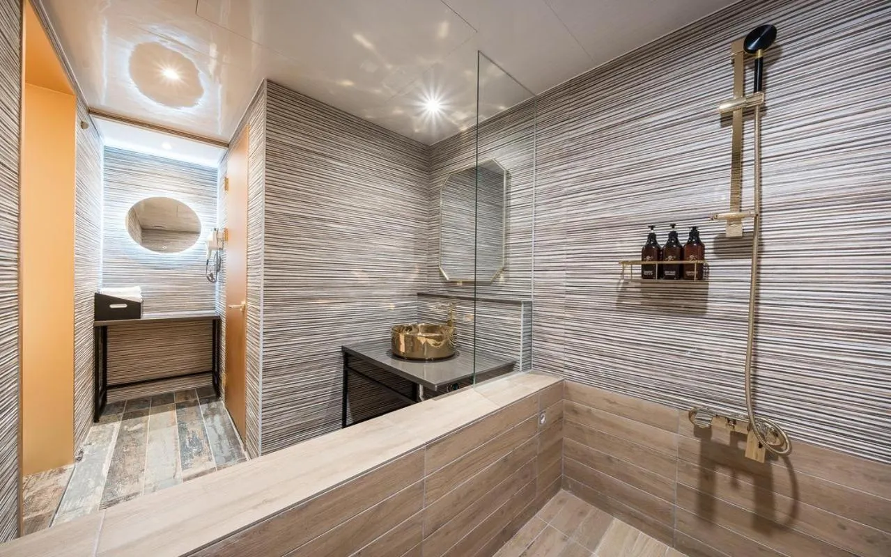 Bathroom in Hotel Ravi