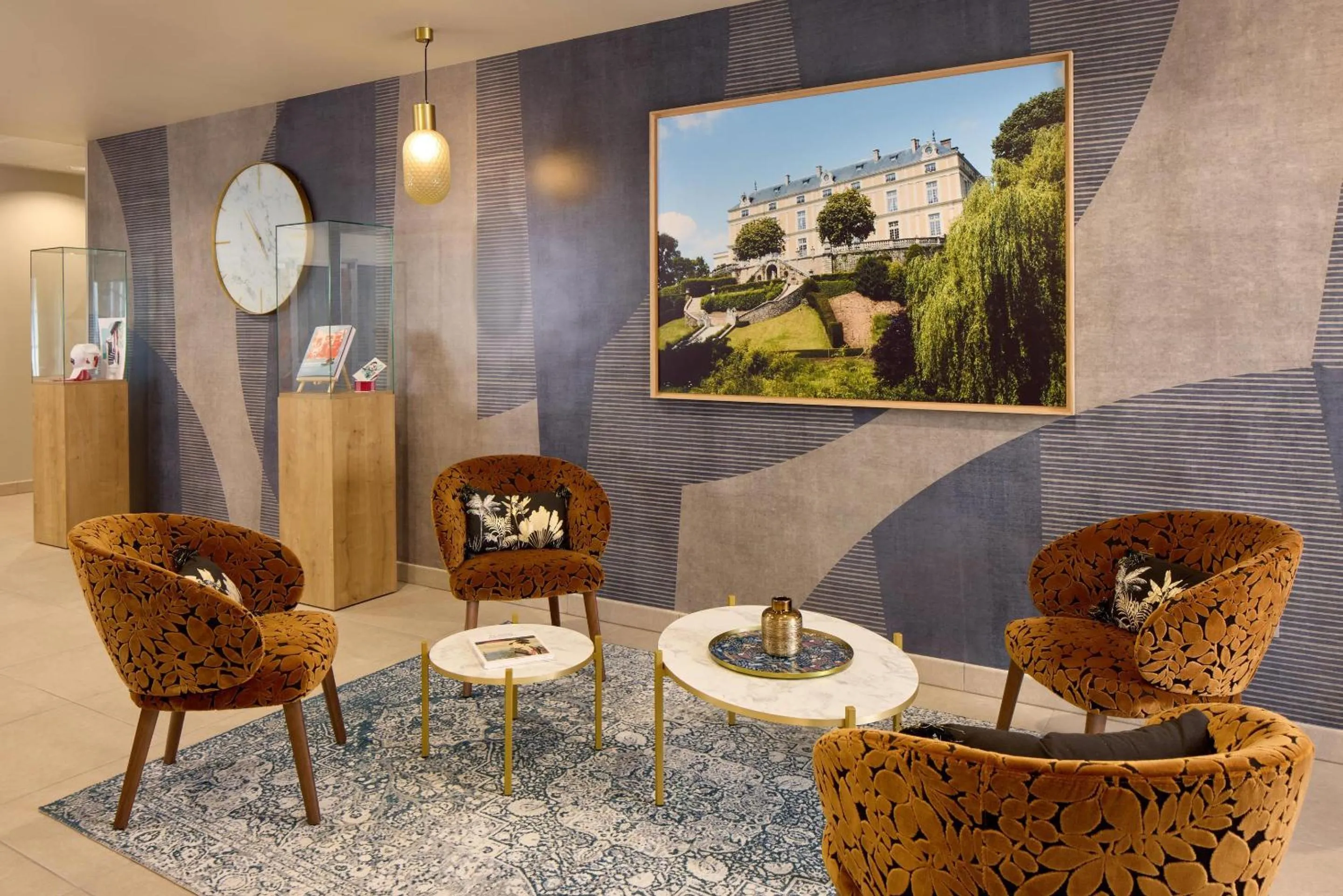 Lobby or reception in Quality Aparthotel Cholet