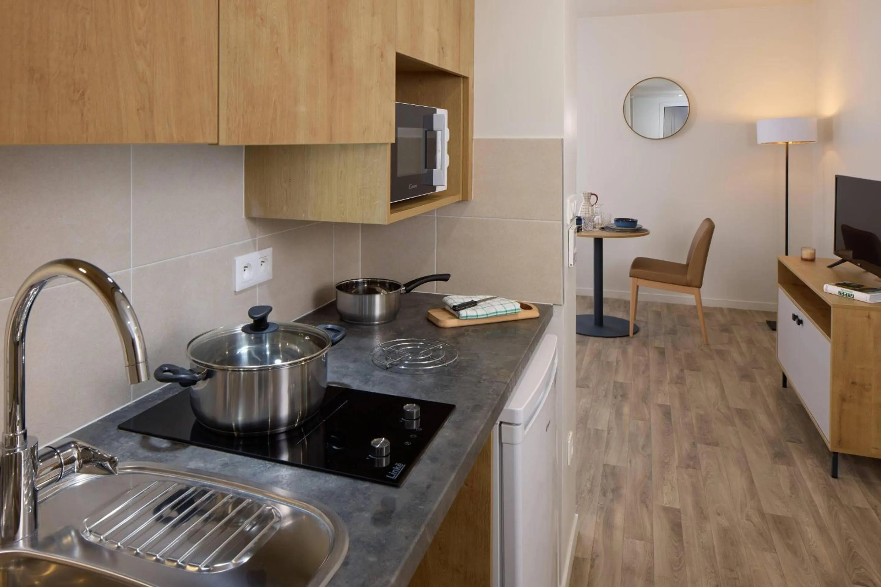 Bedroom in Quality Aparthotel Cholet