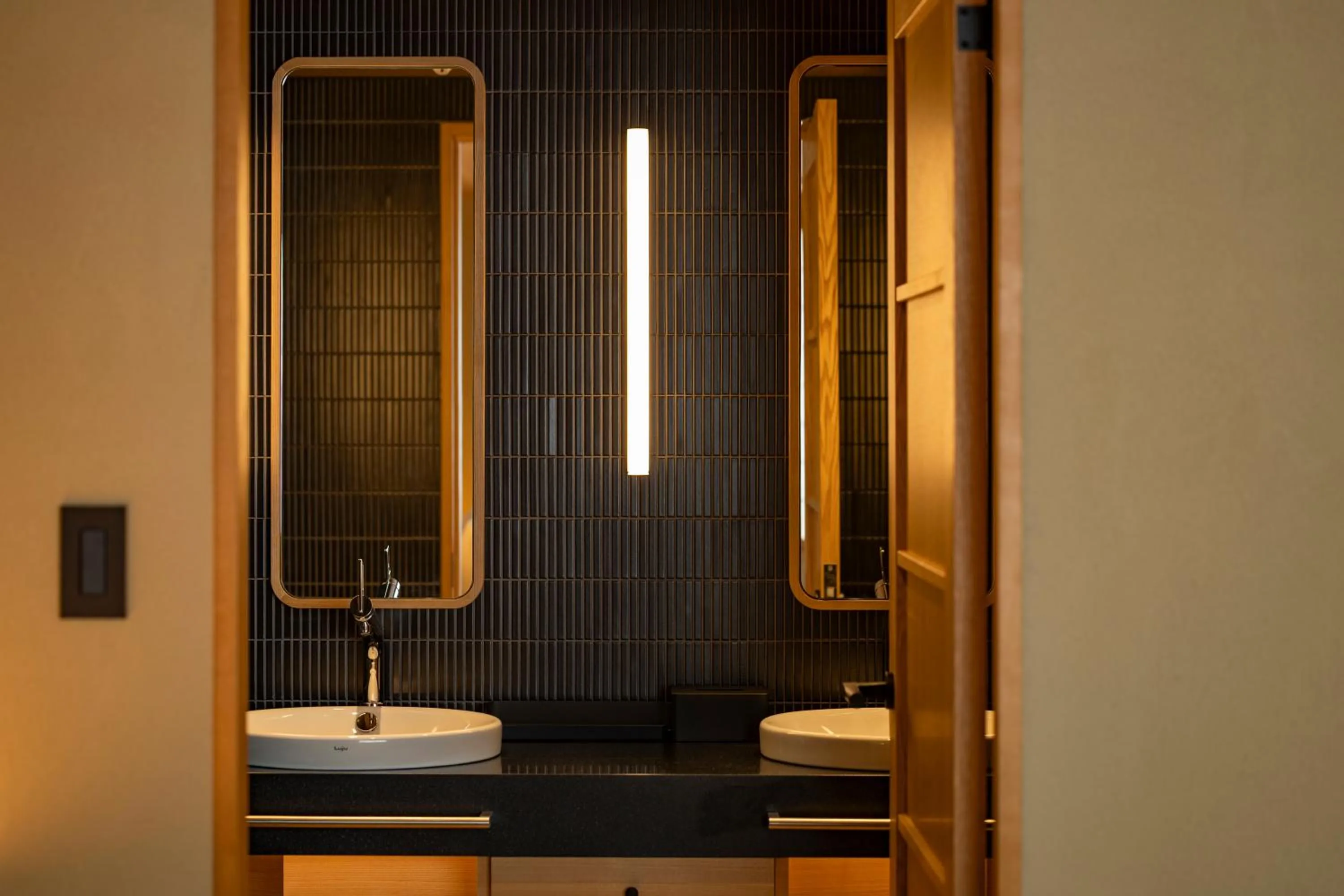 Photo of the whole room in yugen kyoto shijo