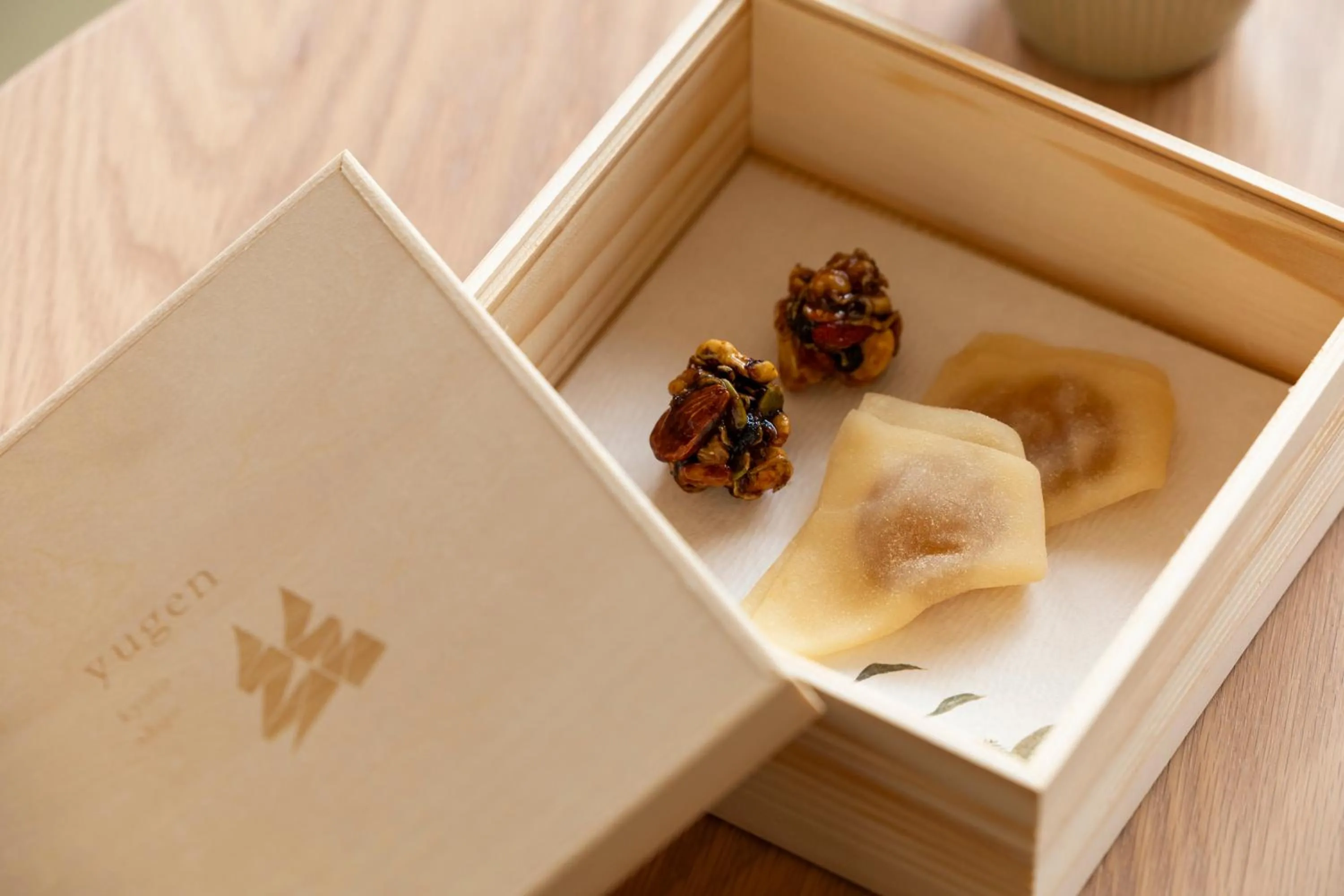 Food and drinks in yugen kyoto shijo