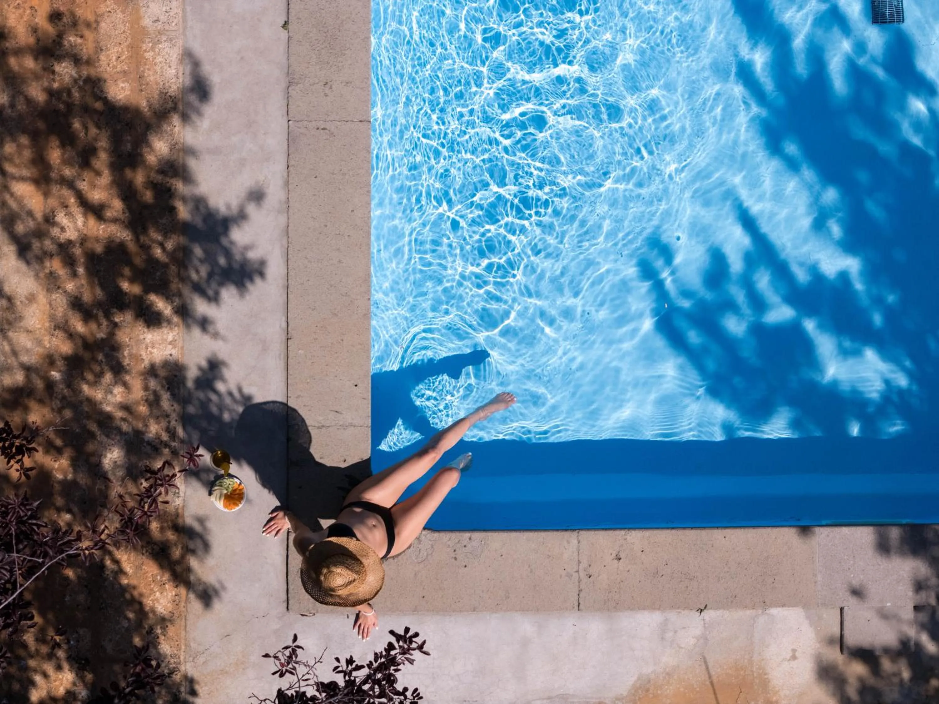Pool view in Residence Solemaremma