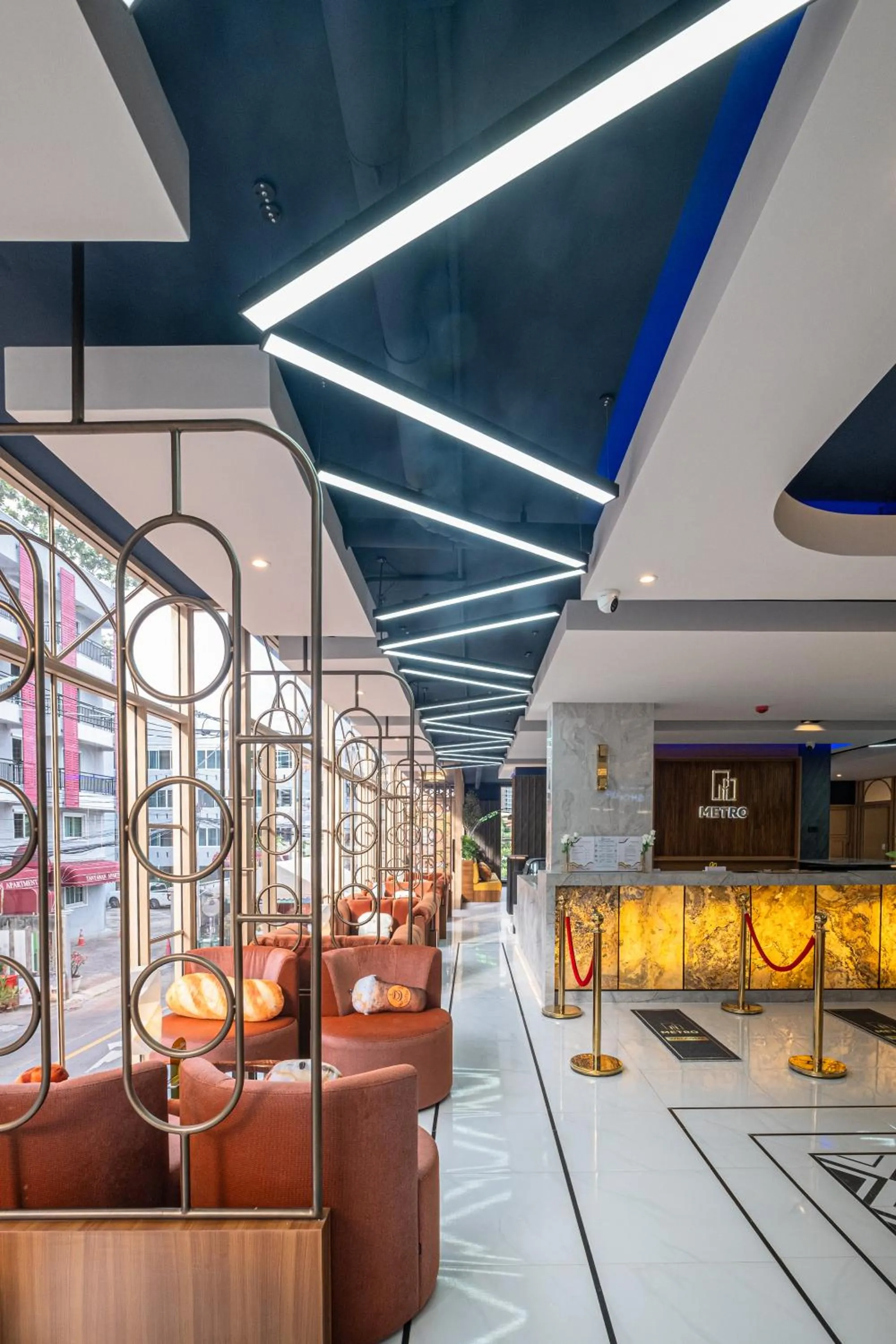 Seating area in Metro Hotel Phahonyothin 35