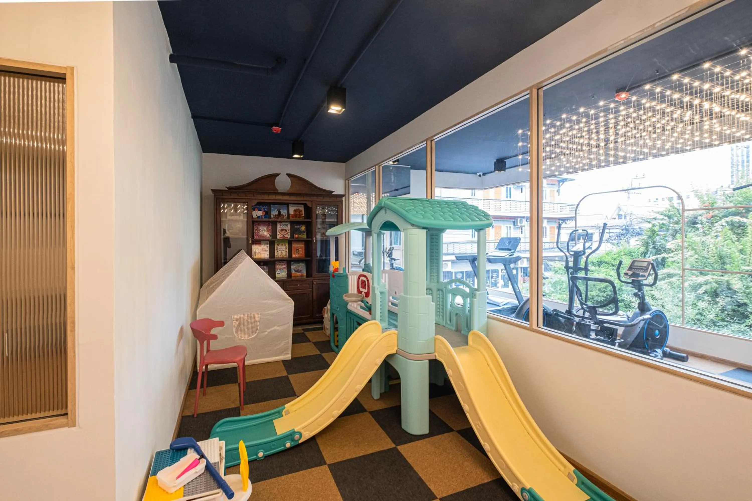 Kids's club in Metro Hotel Phahonyothin 35