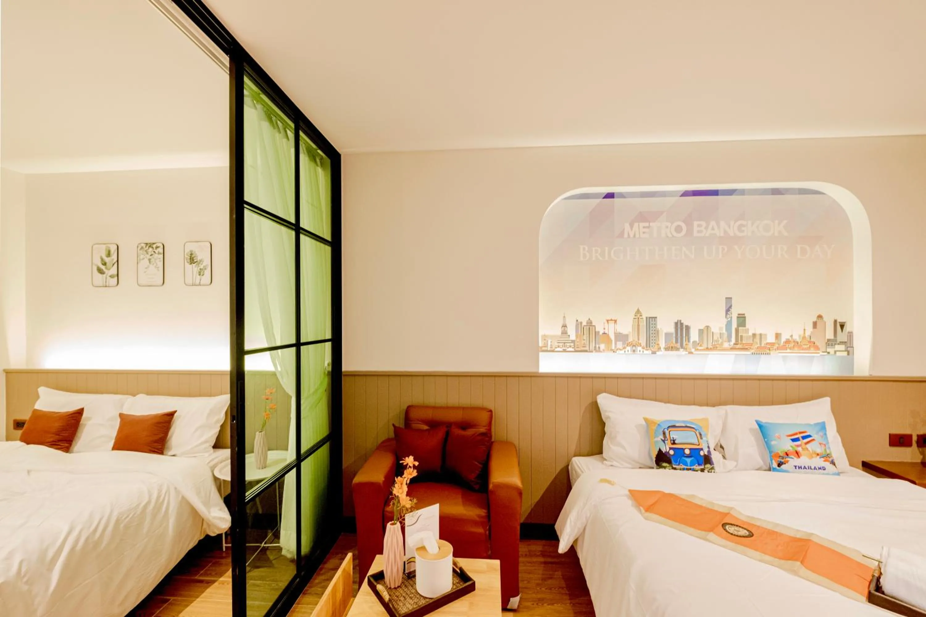 Bedroom, Bed in Metro Hotel Phahonyothin 35