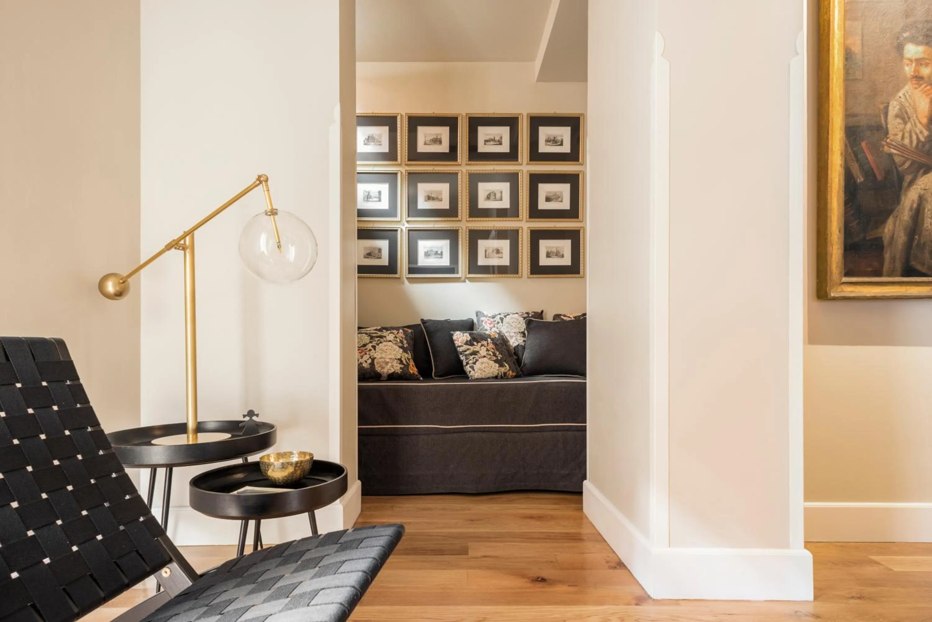 Living room in Crossing Condotti