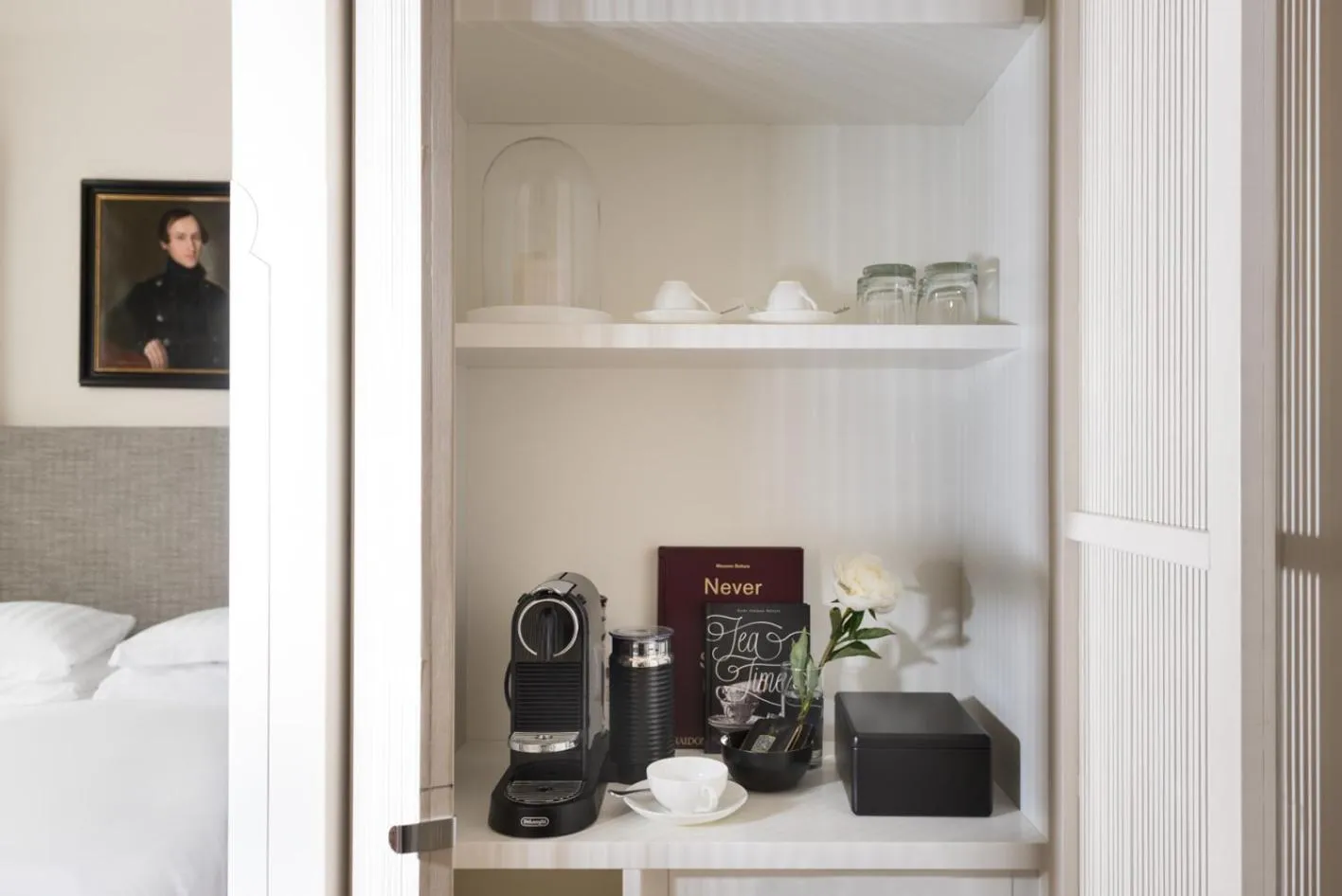 Coffee/tea facilities, Bed in Crossing Condotti