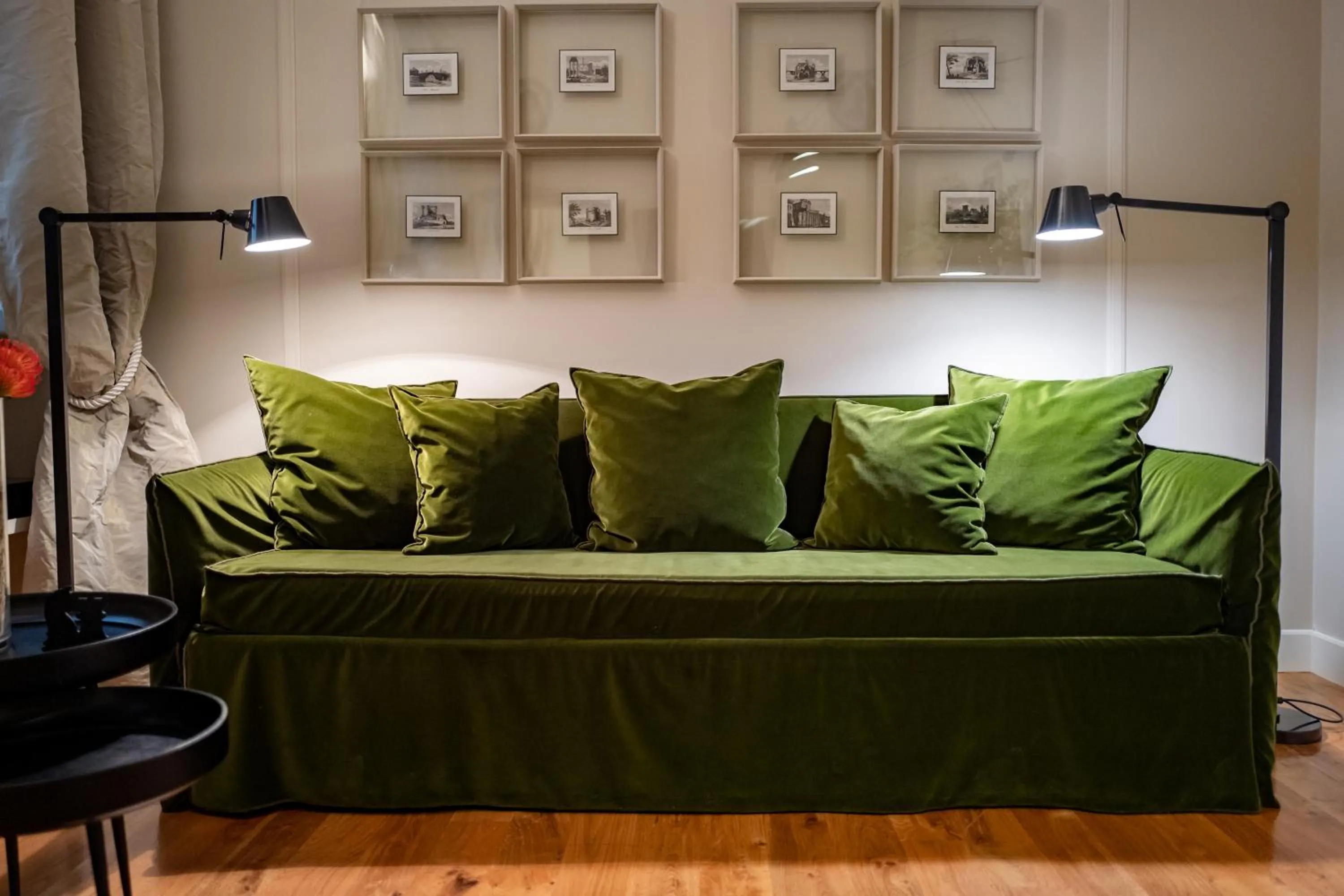 Living room in Crossing Condotti