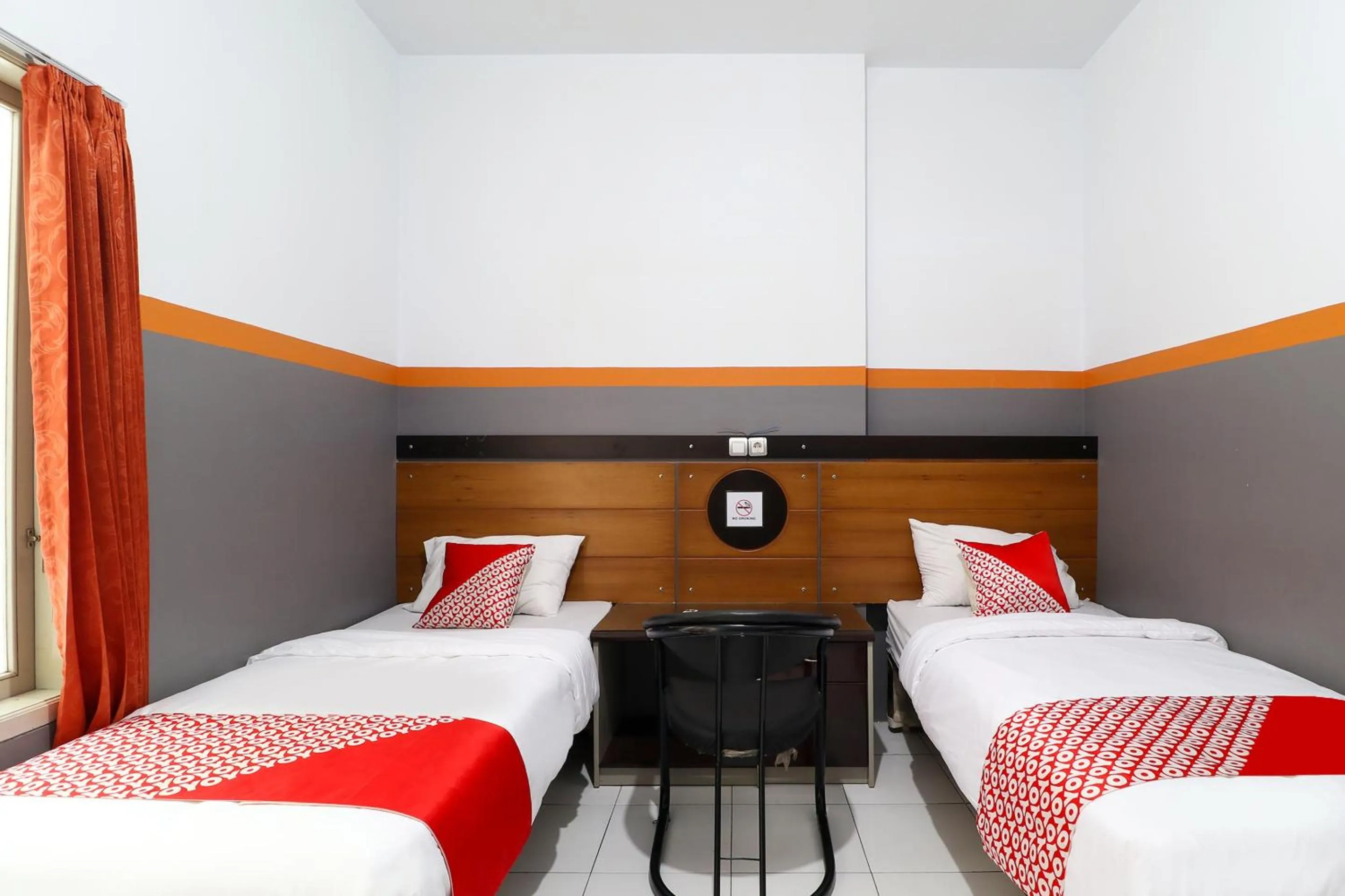 Photo of the whole room, Bed in Hotel O Garut near Alun-Alun Tarogong formerly Wisma Etiga