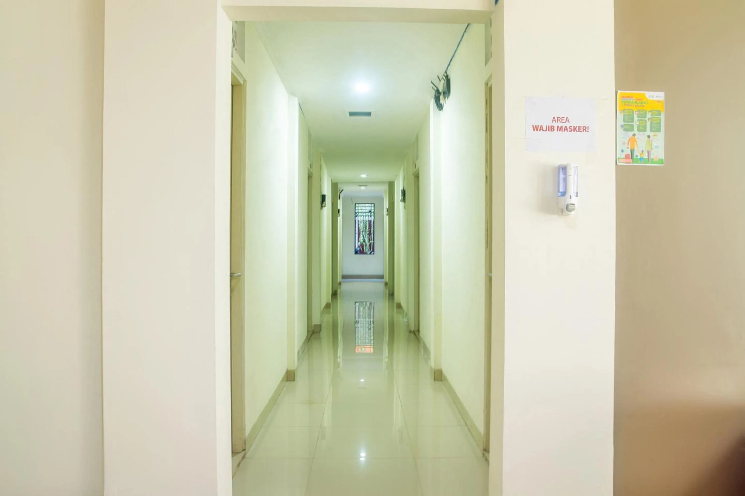 Lobby or reception in Hotel O Jakarta near One Belpark Mall formerly Wisma Minongga