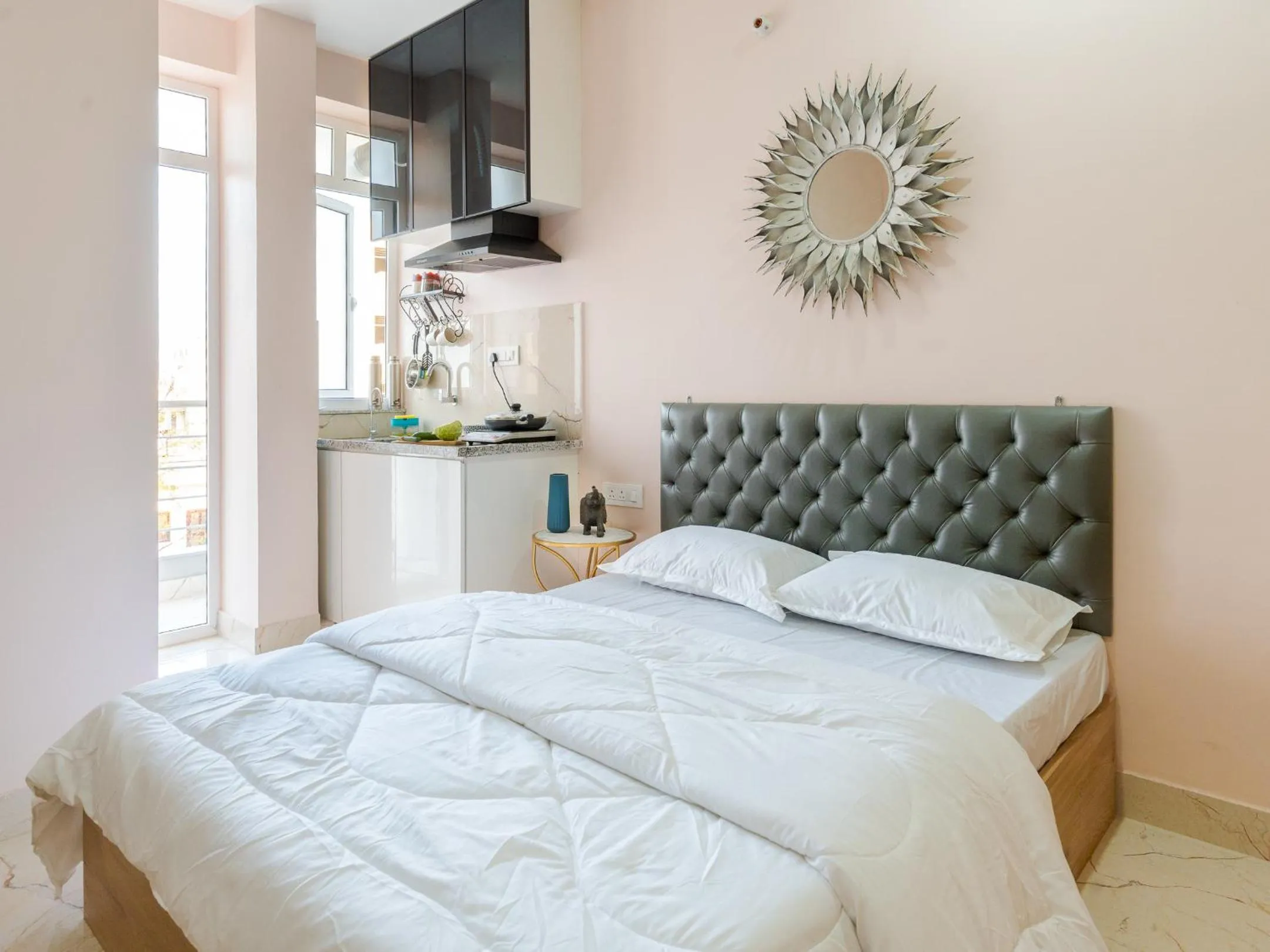 Bed in Thamosa Stays