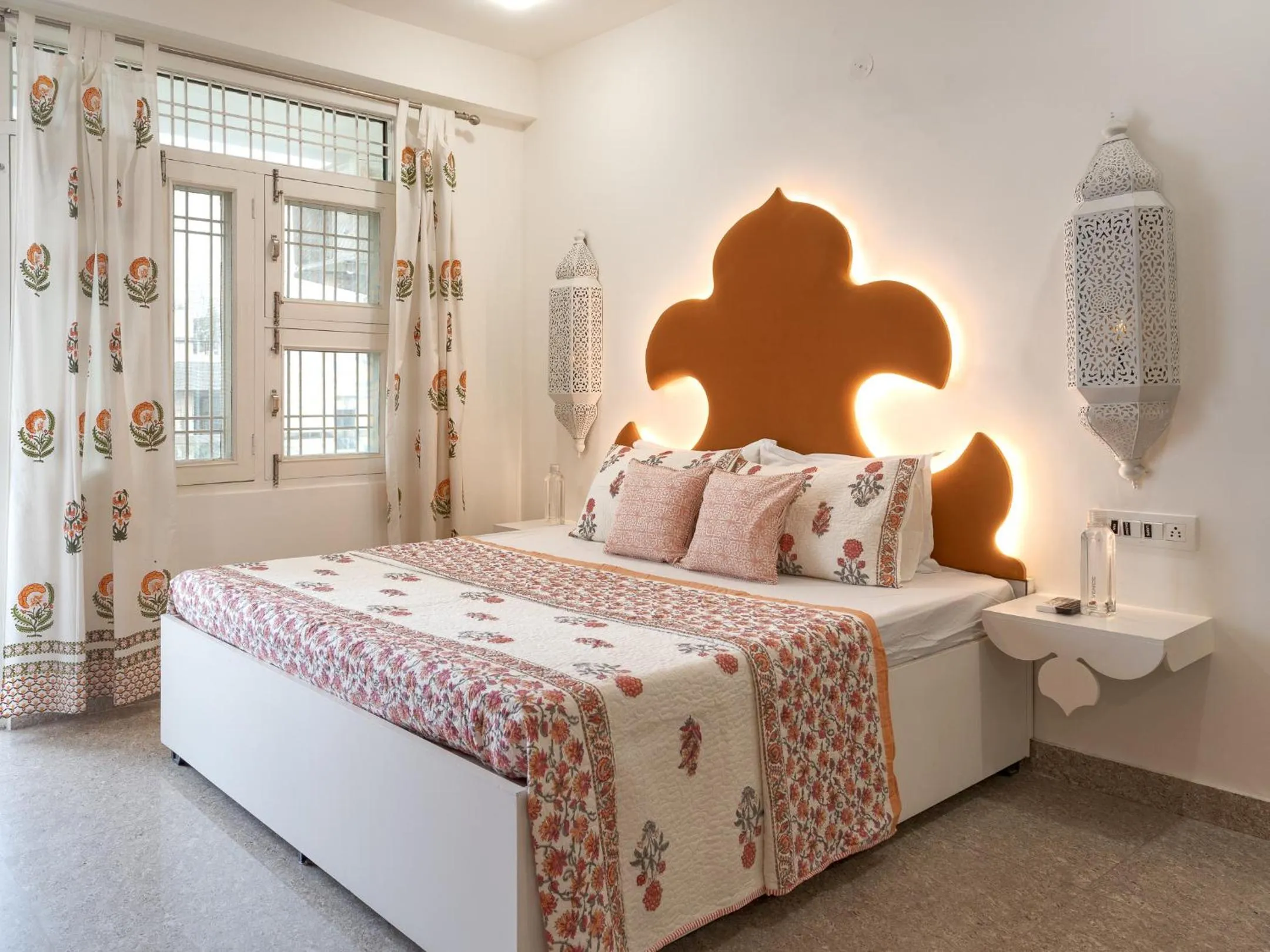 Bedroom, Bed in Thamosa Stays