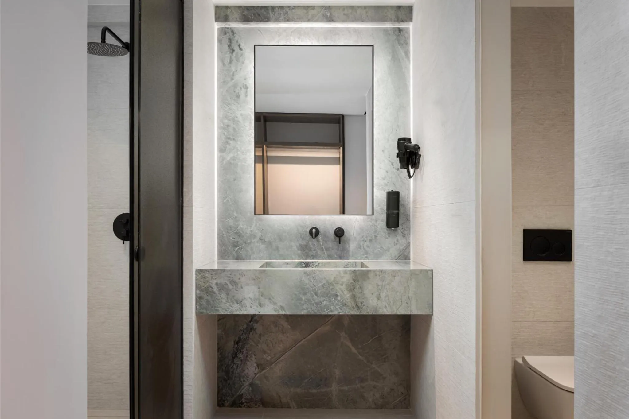 Shower in Avant Blue Boutique Hotel