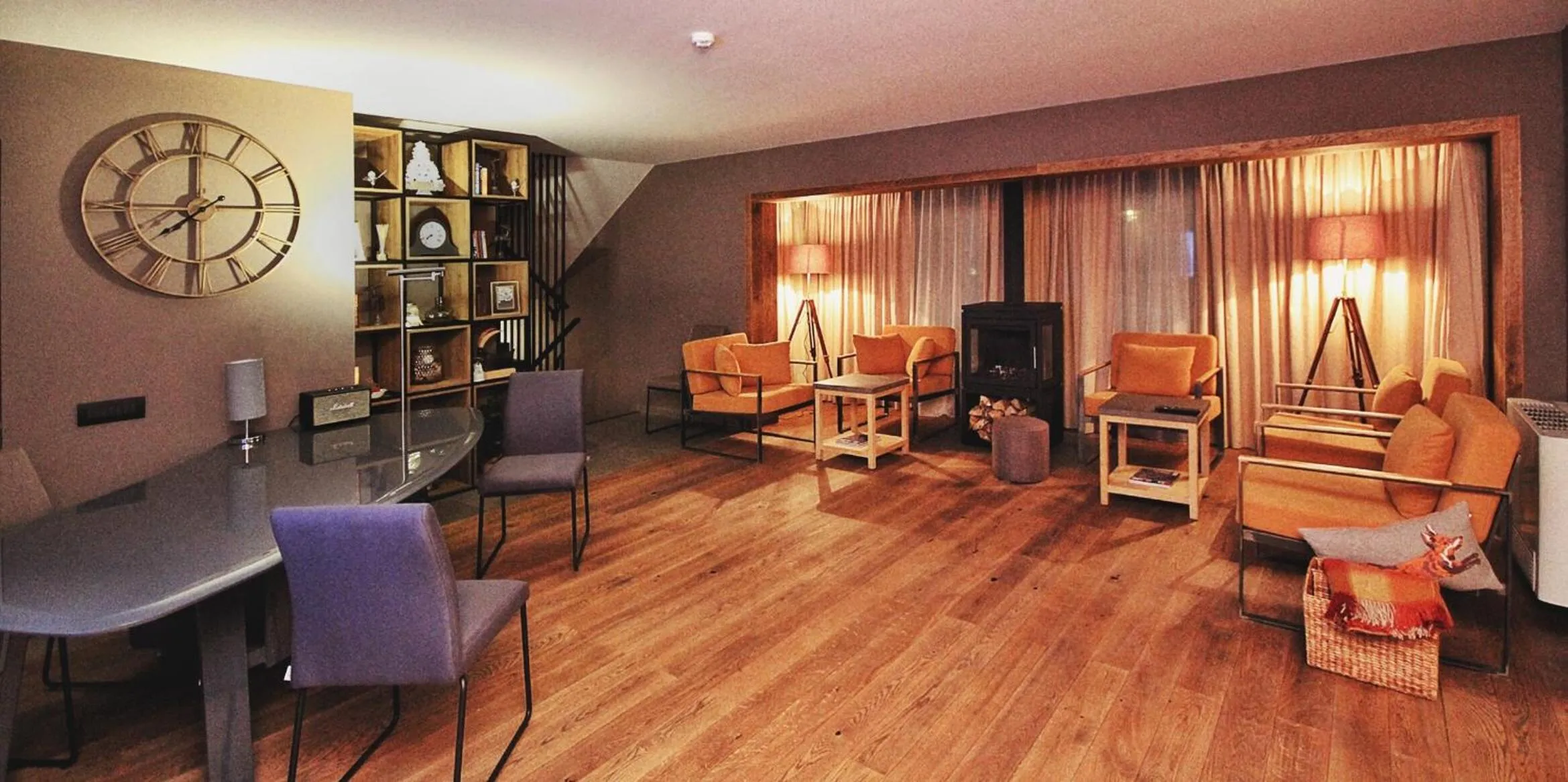 Communal lounge/ TV room in Teghenis Resort