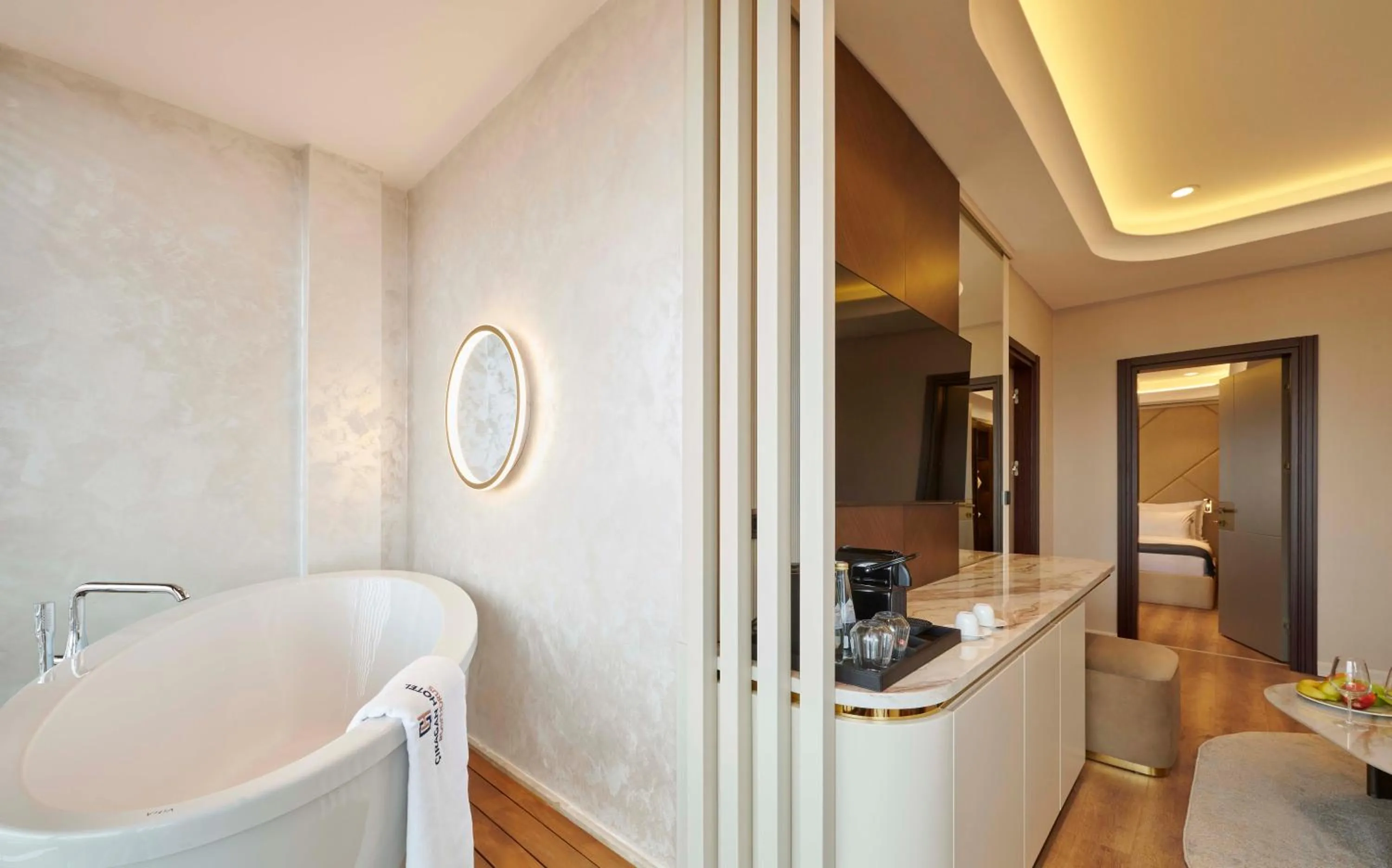 Bath, Bed in Çırağan Hotel Bosphorus