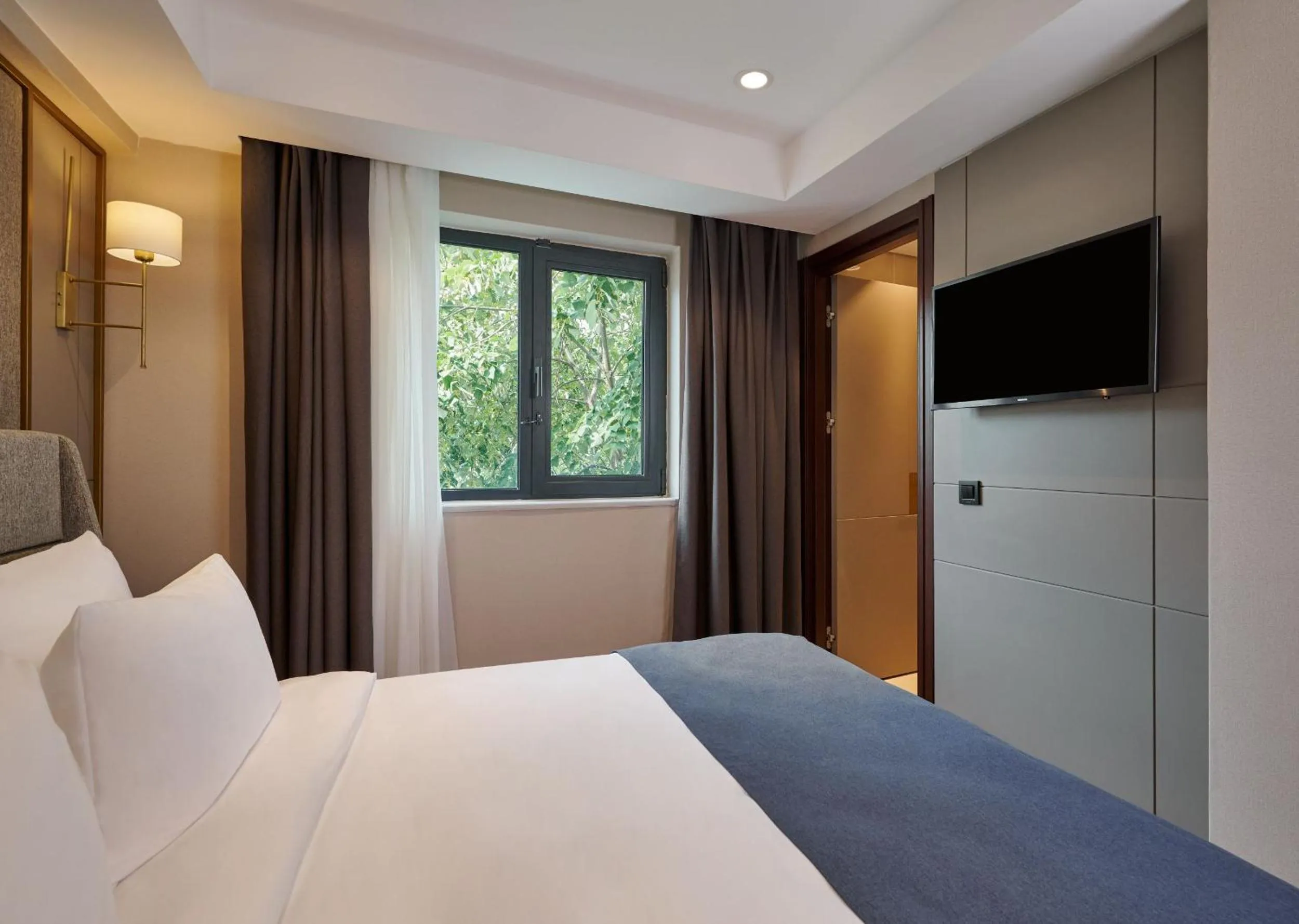 View (from property/room), Bed in Çırağan Hotel Bosphorus