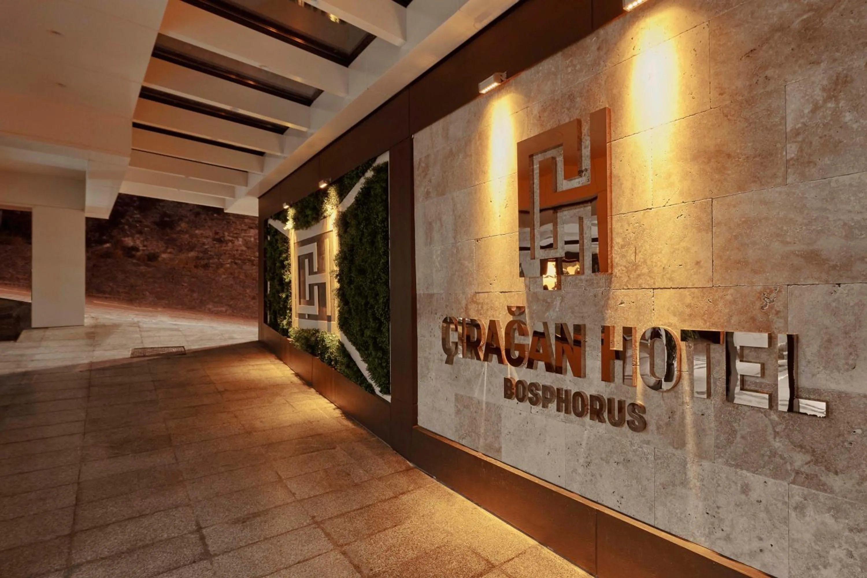 Property logo or sign in Çırağan Hotel Bosphorus