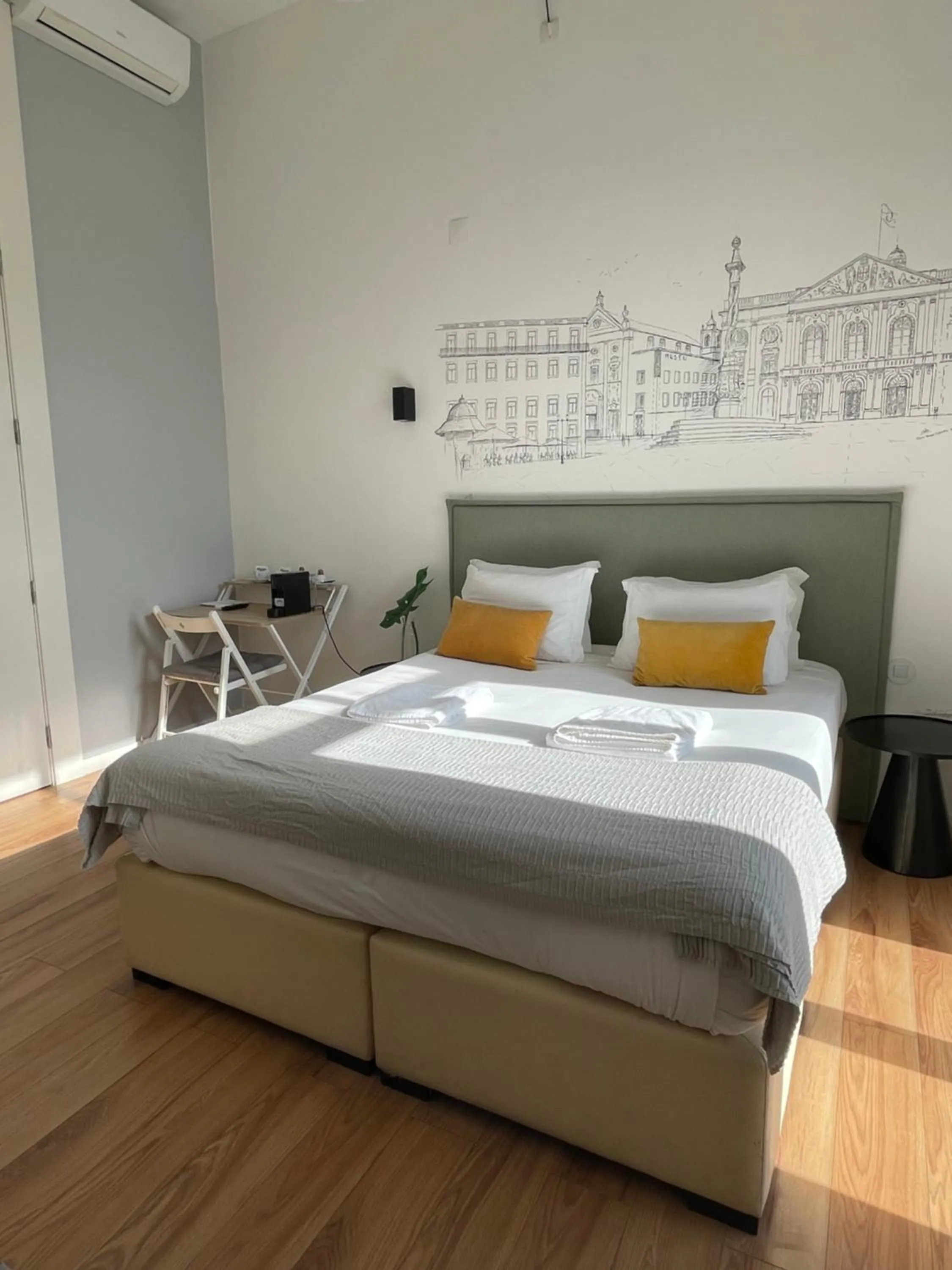 Bedroom, Bed in Lisbon Check-In Guesthouse