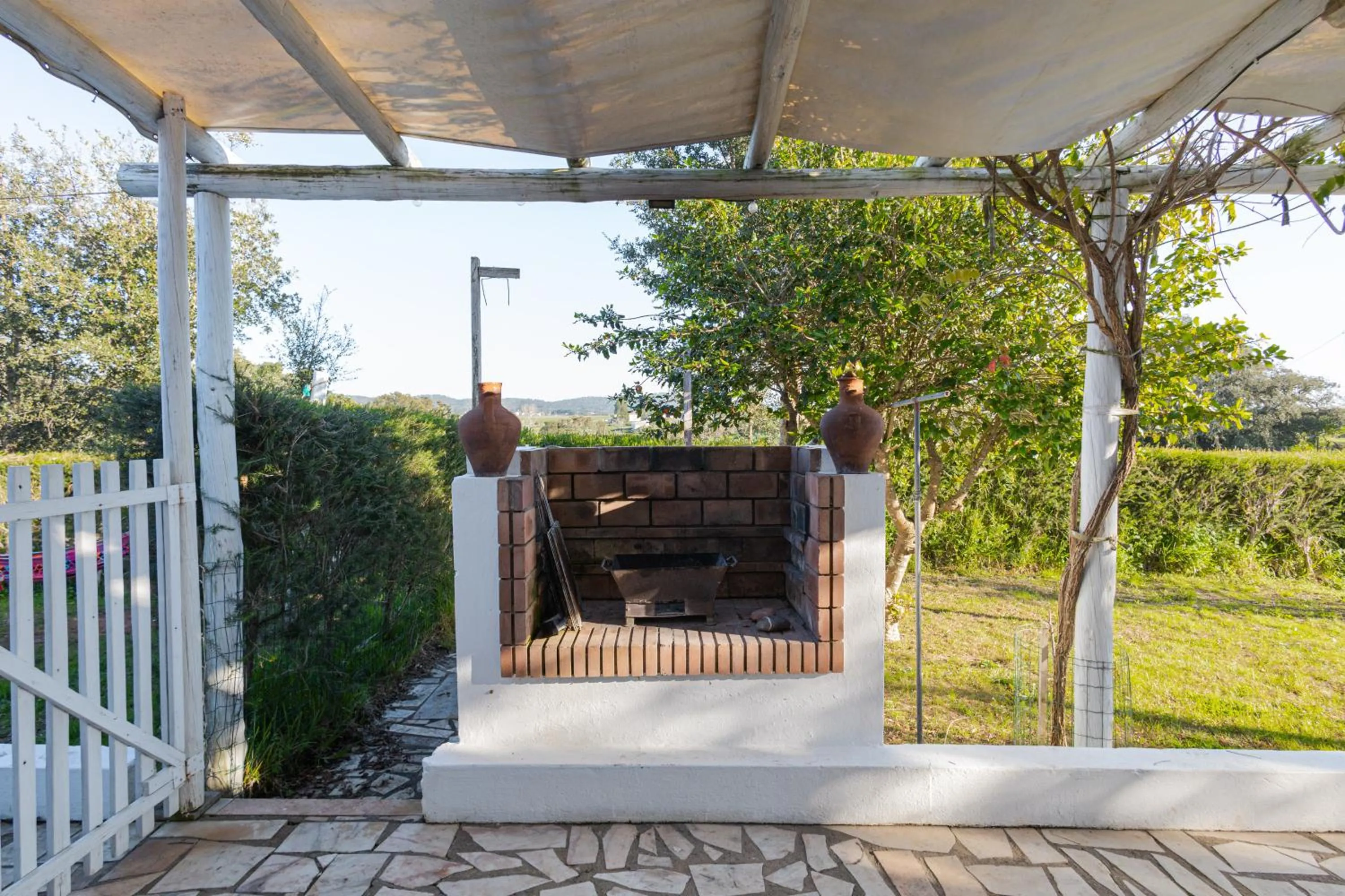 BBQ facilities in Monte do Cerro