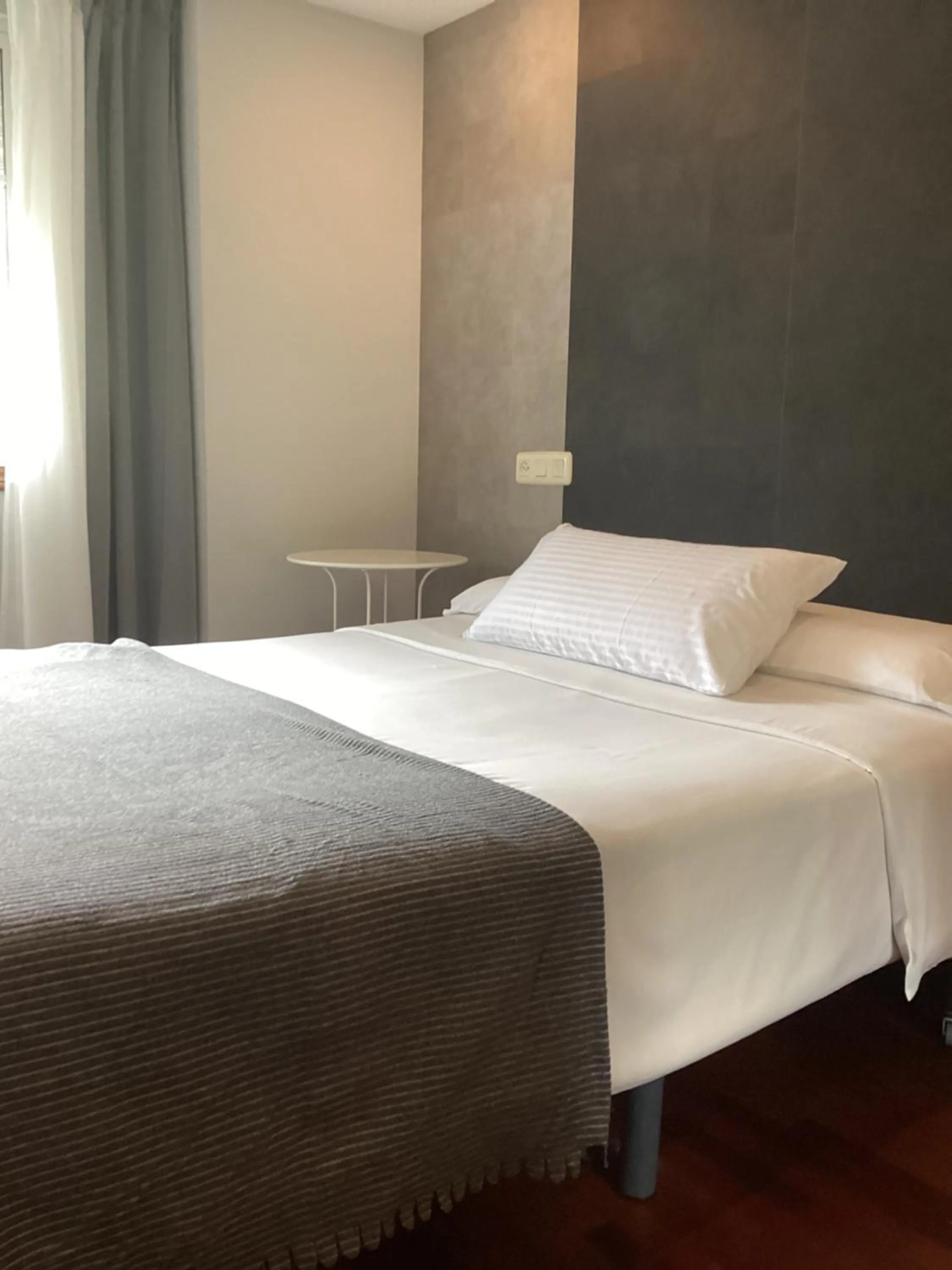 Bed in Saudade Hostal Cafetería