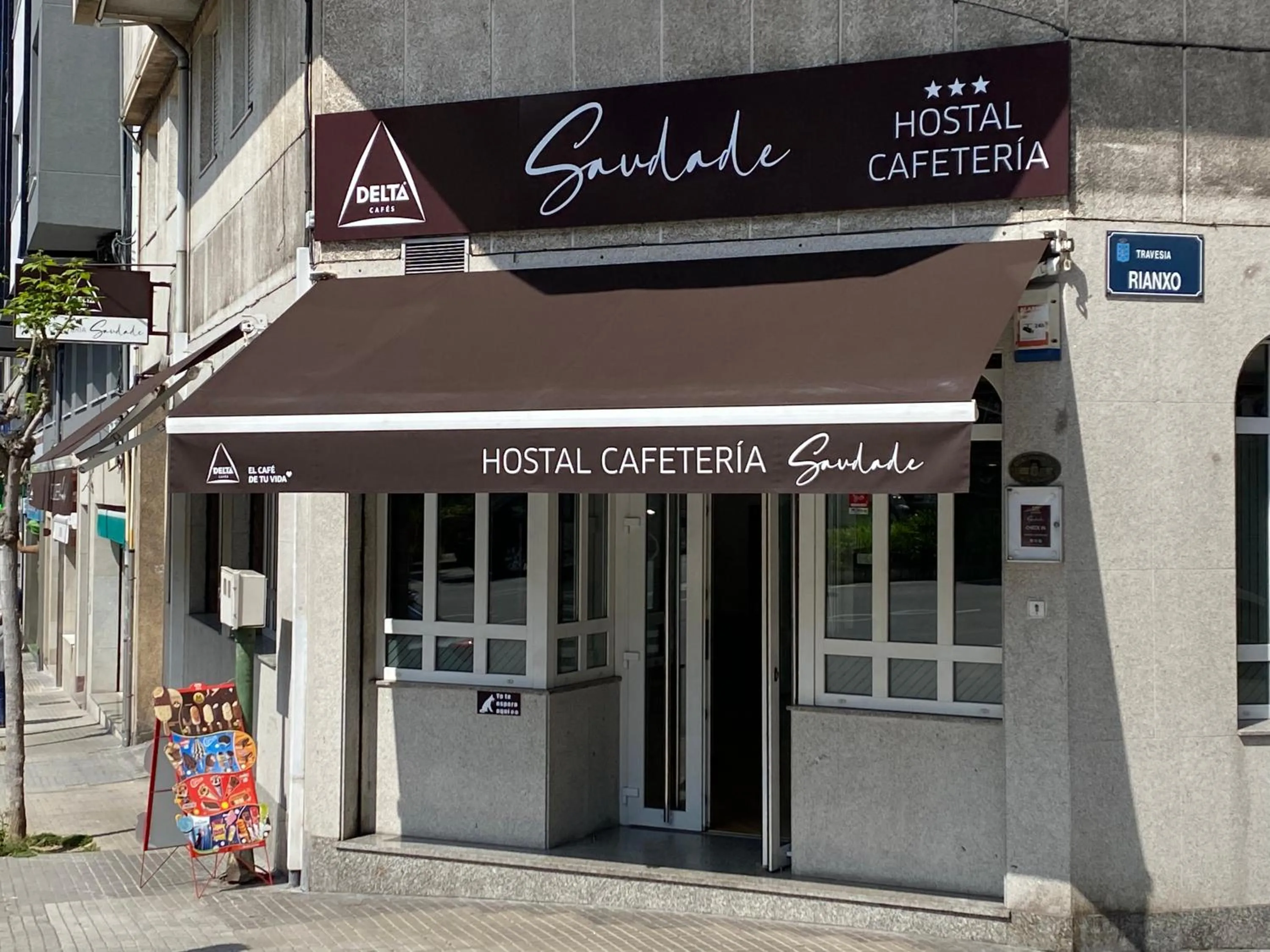 Saudade Hostal Cafetería