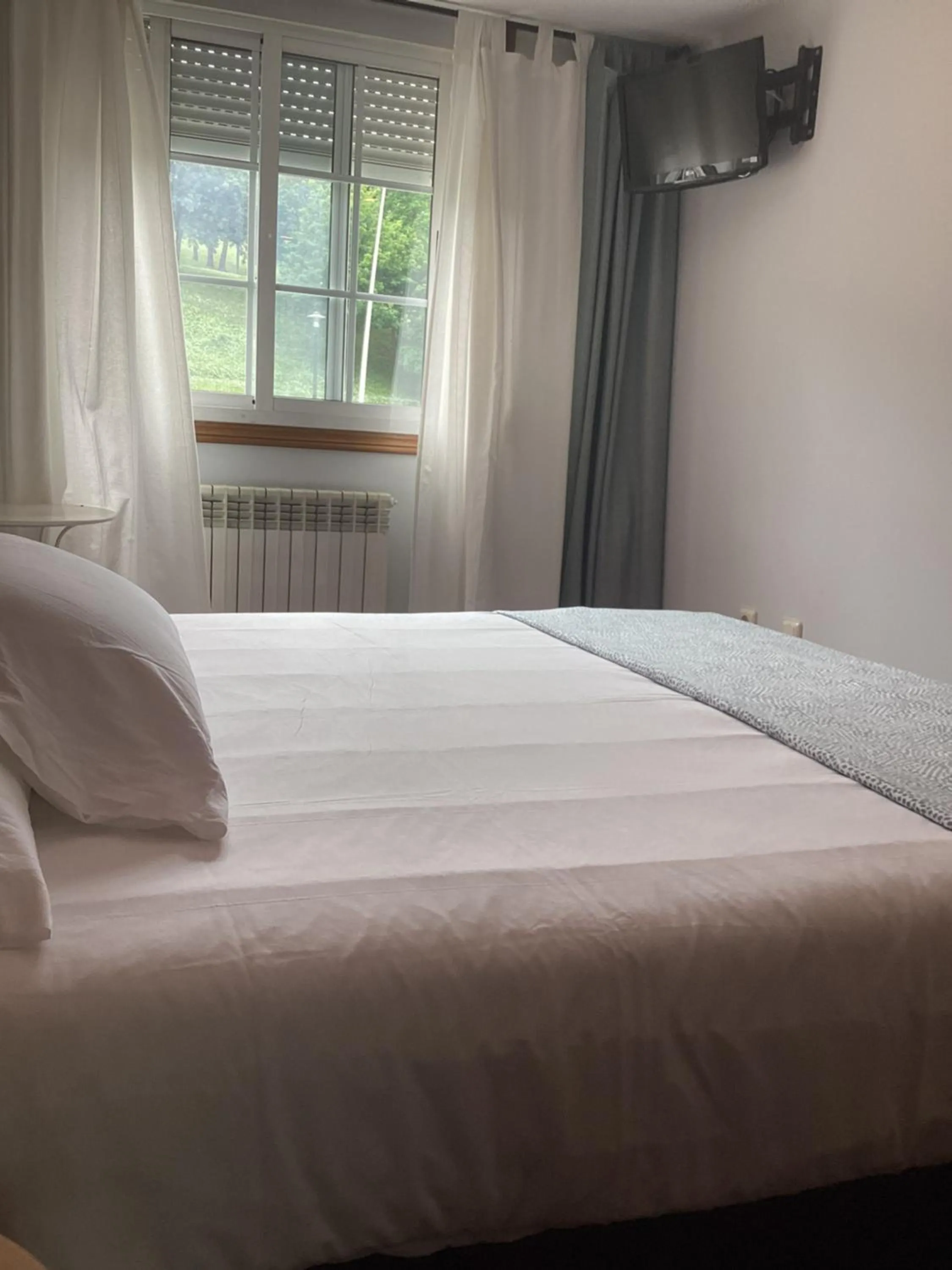 Bed in Saudade Hostal Cafetería