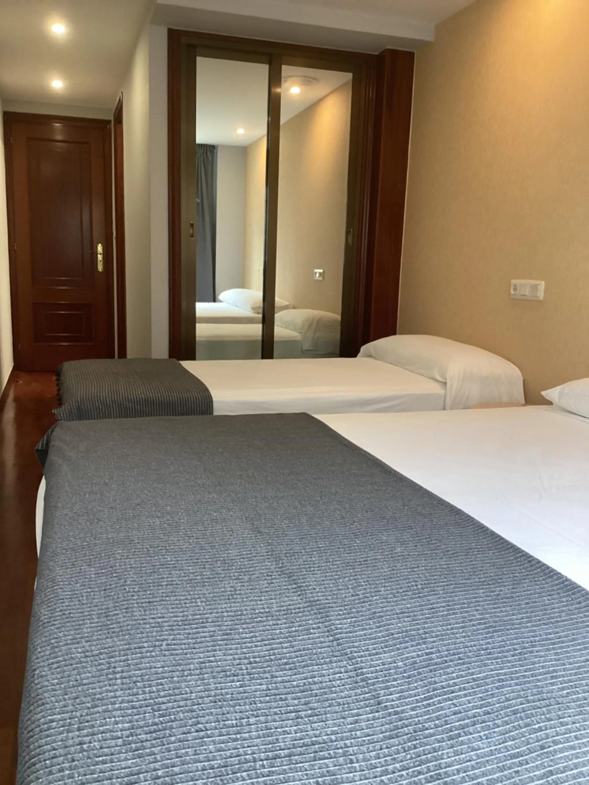 Bed in Saudade Hostal Cafetería