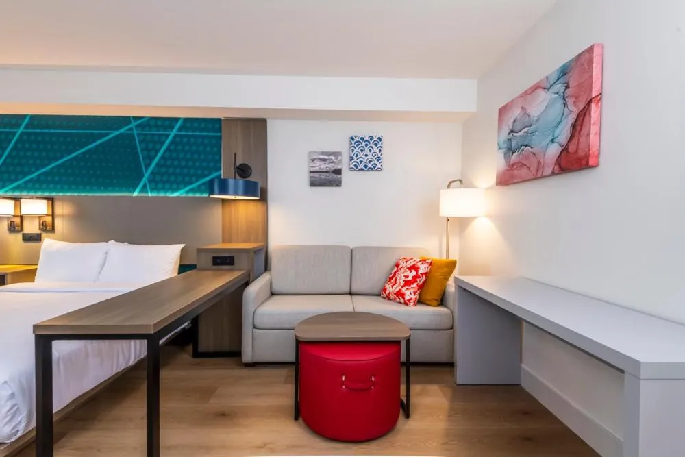 Comfort Inn & Suites