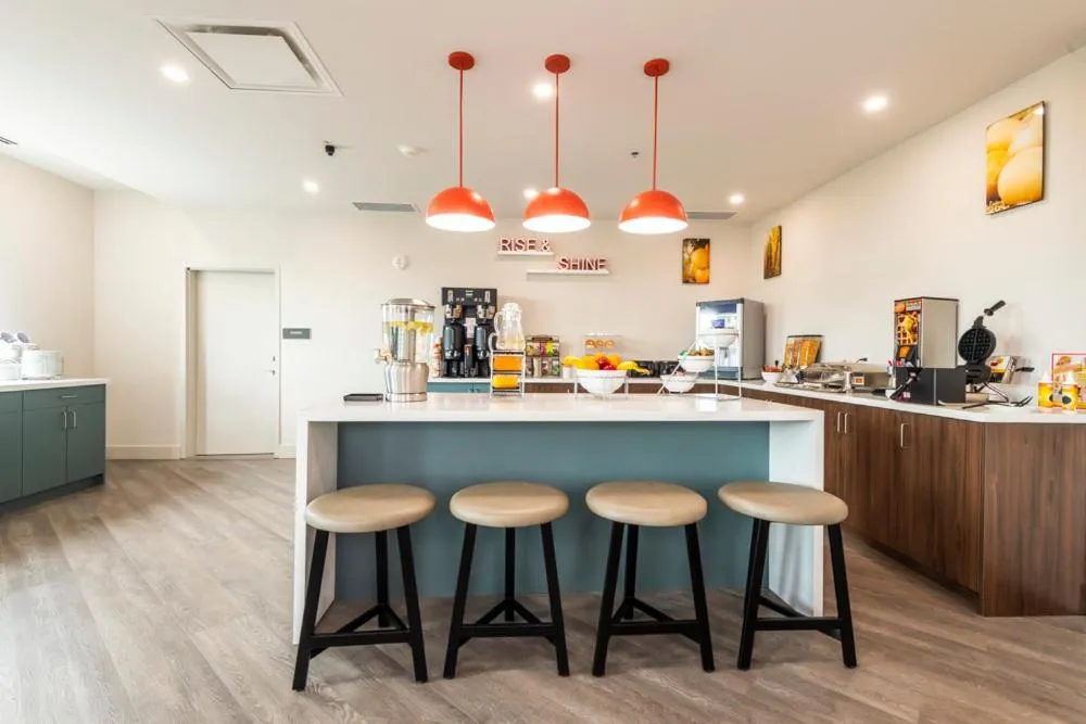 Comfort Inn & Suites