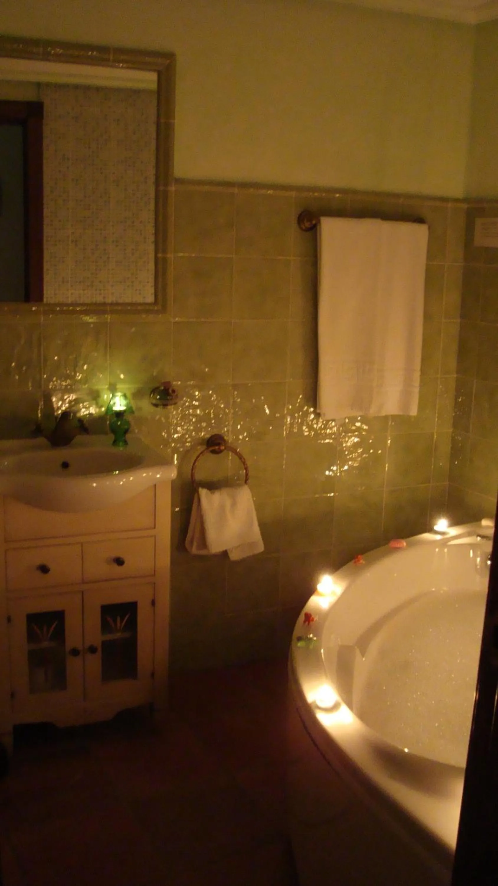 Hot Tub in El Volante