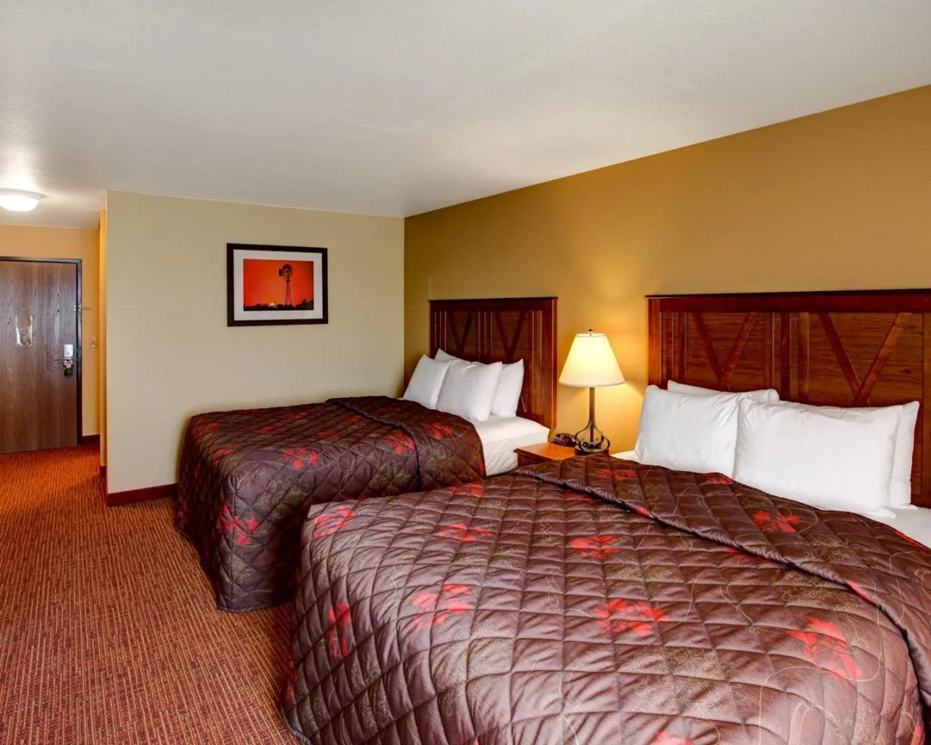 Bed in Rodeway Inn & Suites Phillipsburg