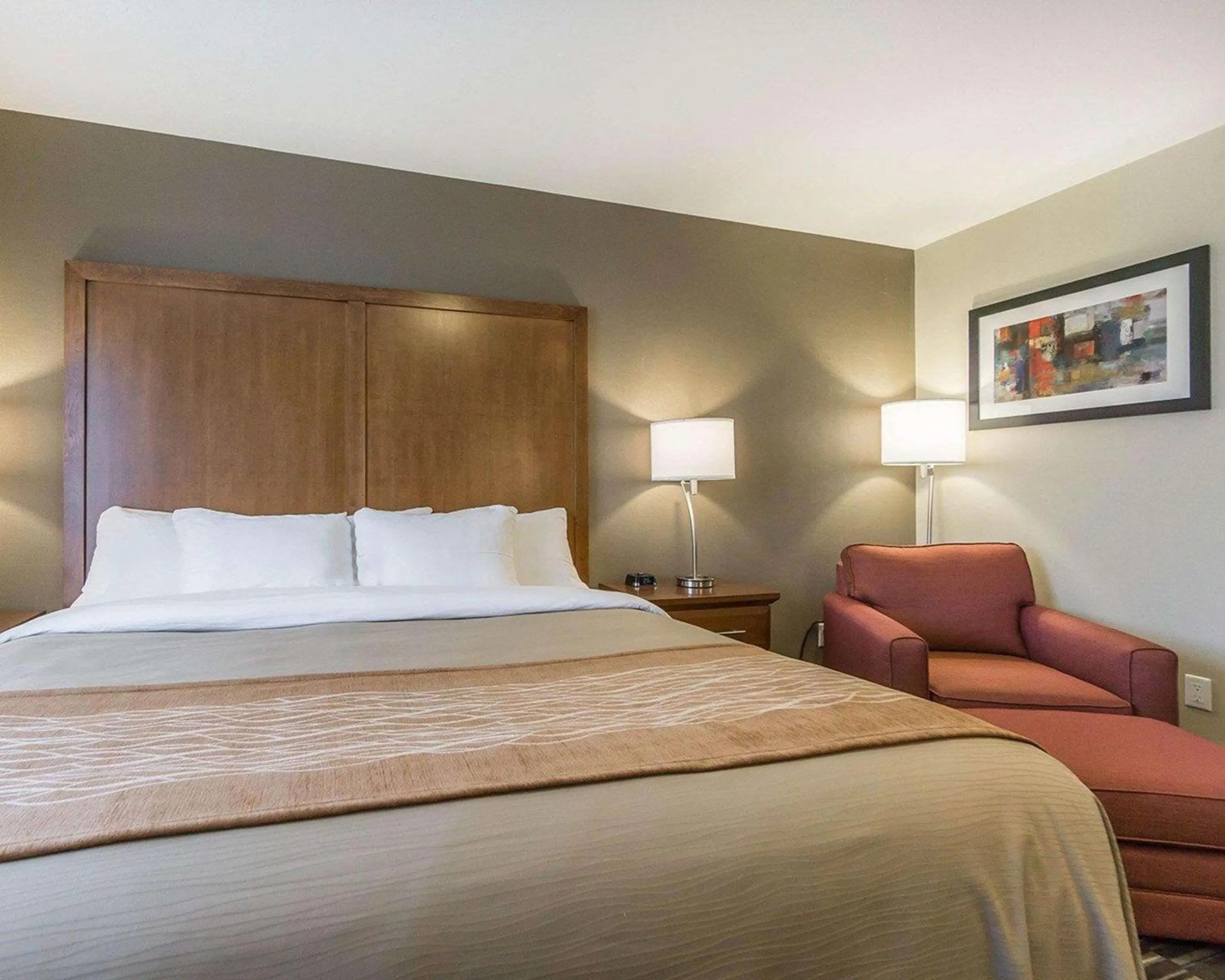 Bedroom, Bed in Comfort Inn & Suites Edmonton International Airport
