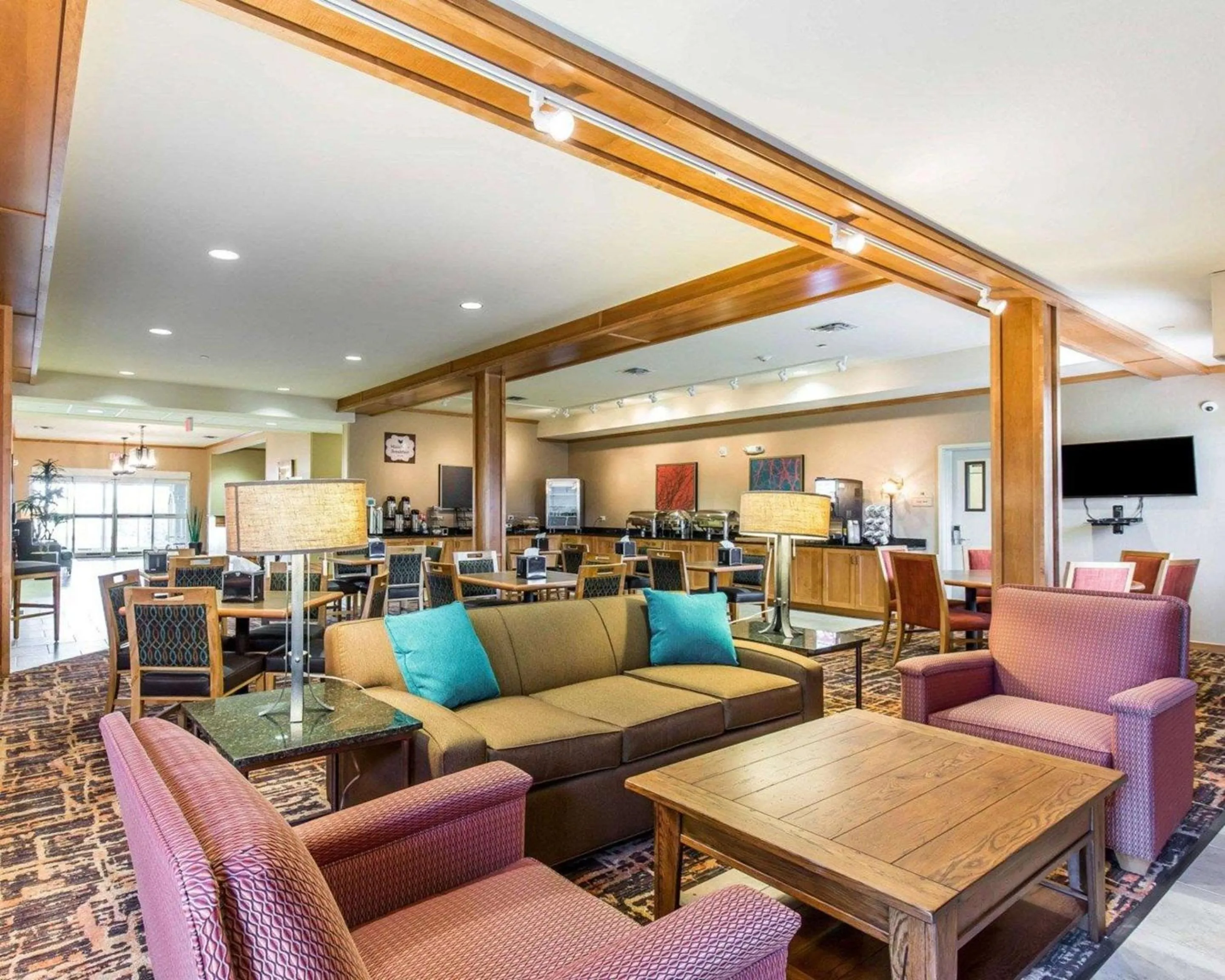 Breakfast in MainStay Suites Sidney - Medical Center