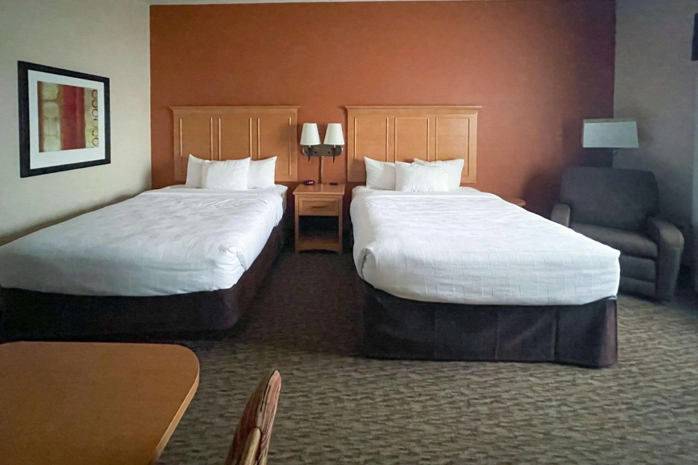 Bedroom, Bed in MainStay Suites Sidney - Medical Center