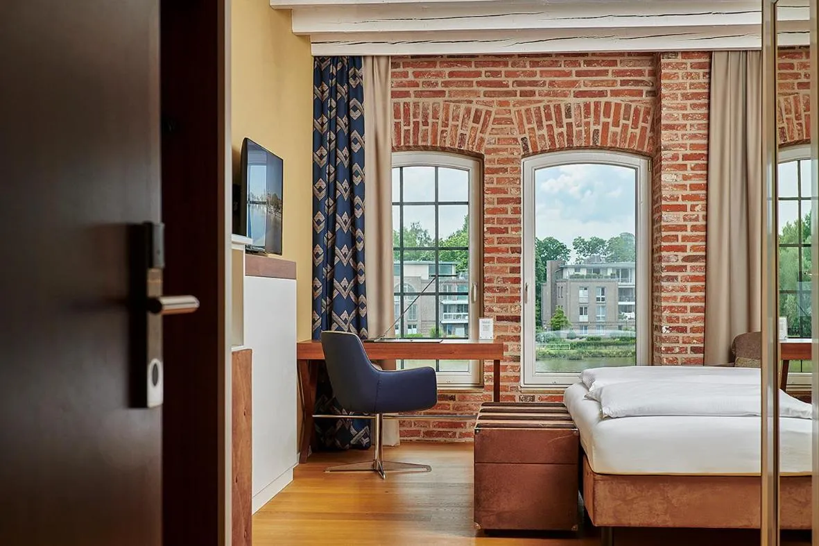 Photo of the whole room, Bed in Hotel Hafenspeicher