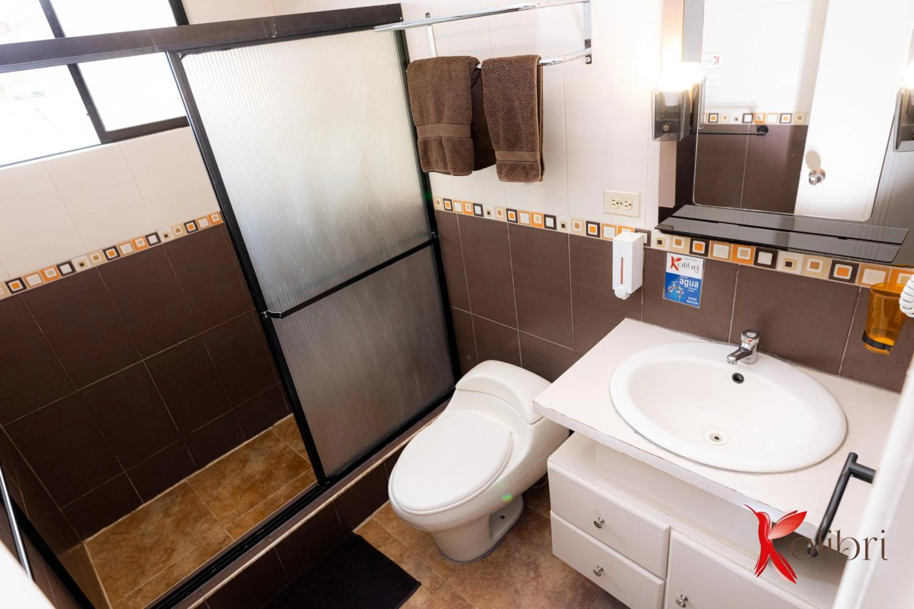 Bathroom in Hostal Kolibri B&B