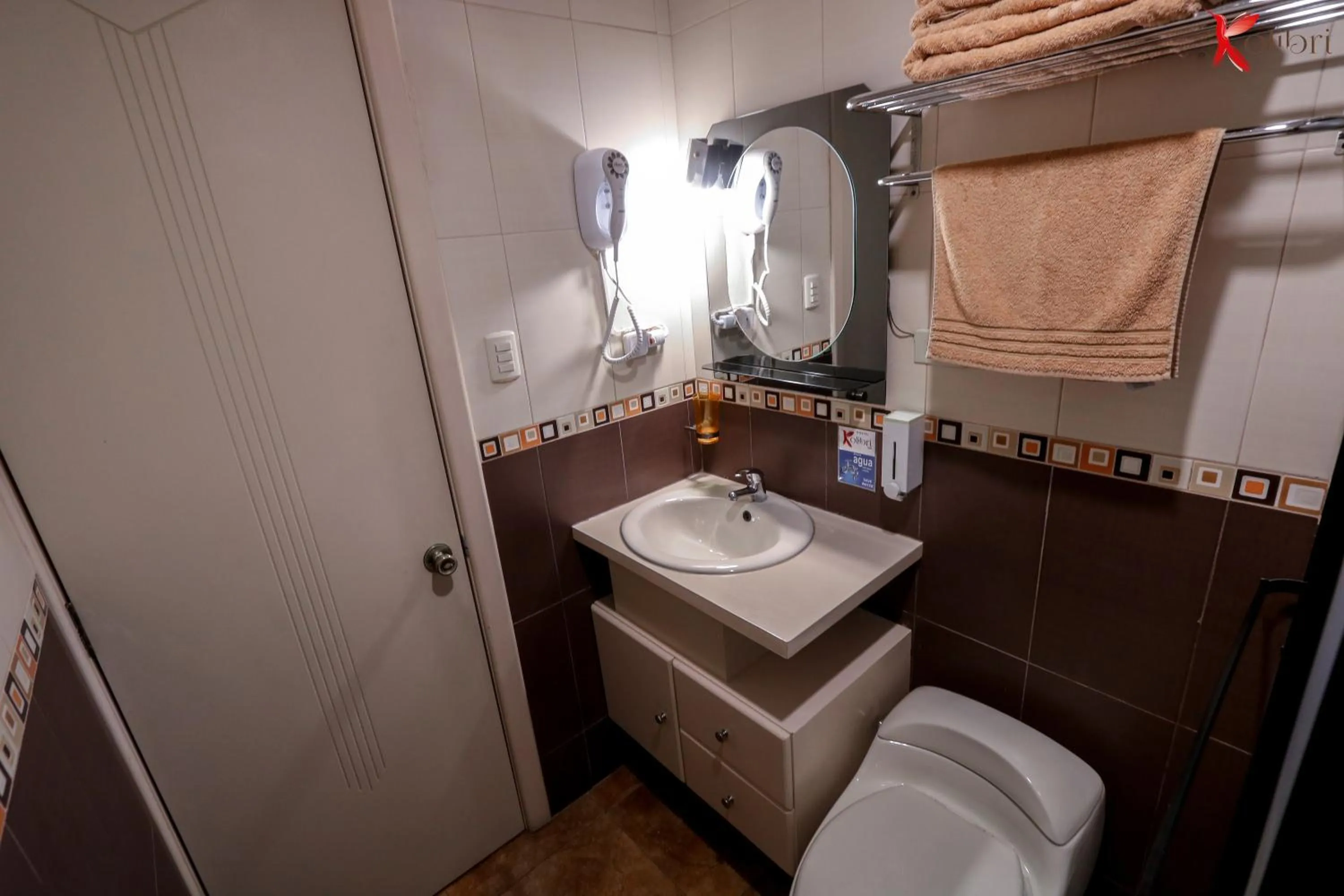 Bathroom in Hostal Kolibri B&B