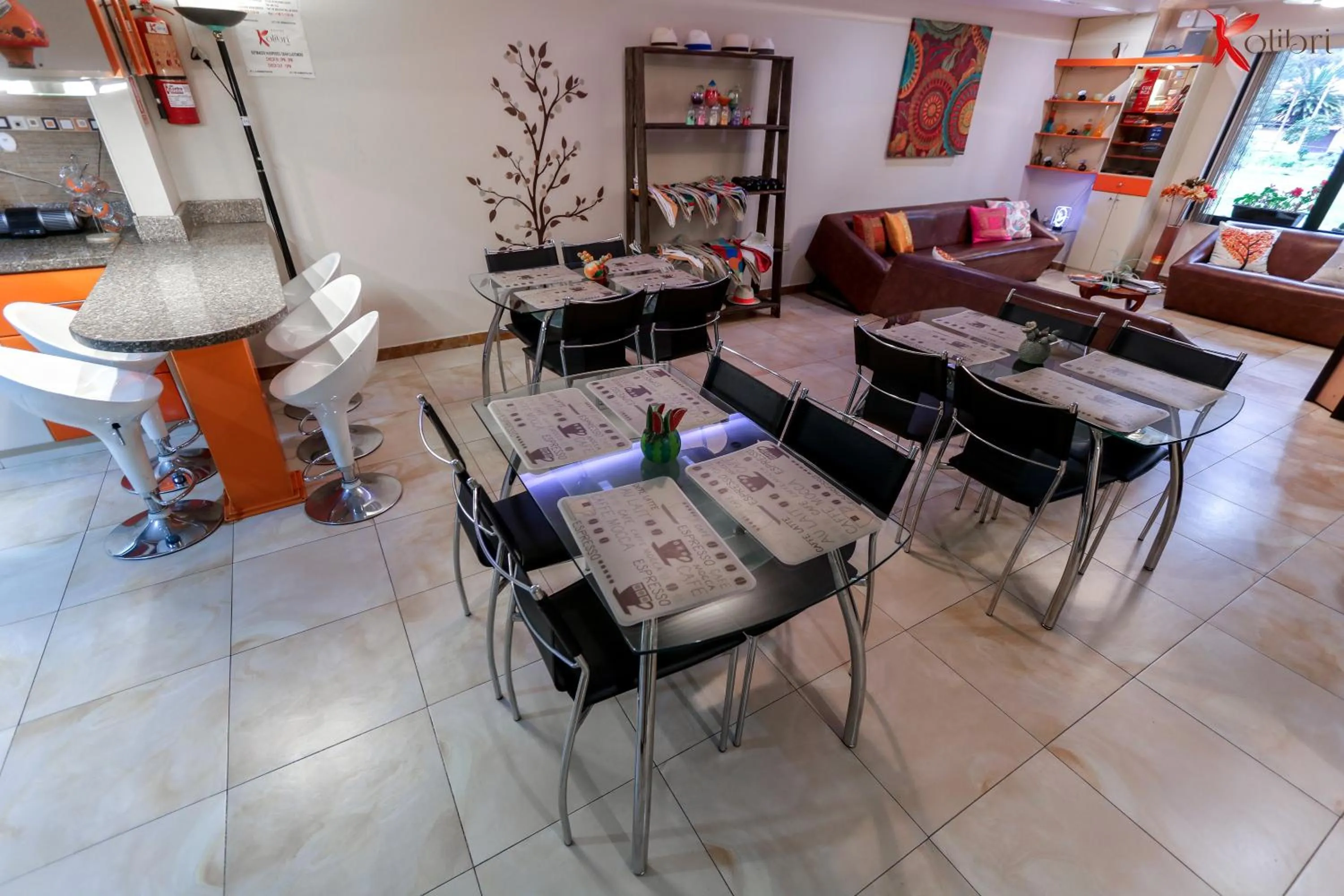 Restaurant/places to eat in Hostal Kolibri B&B