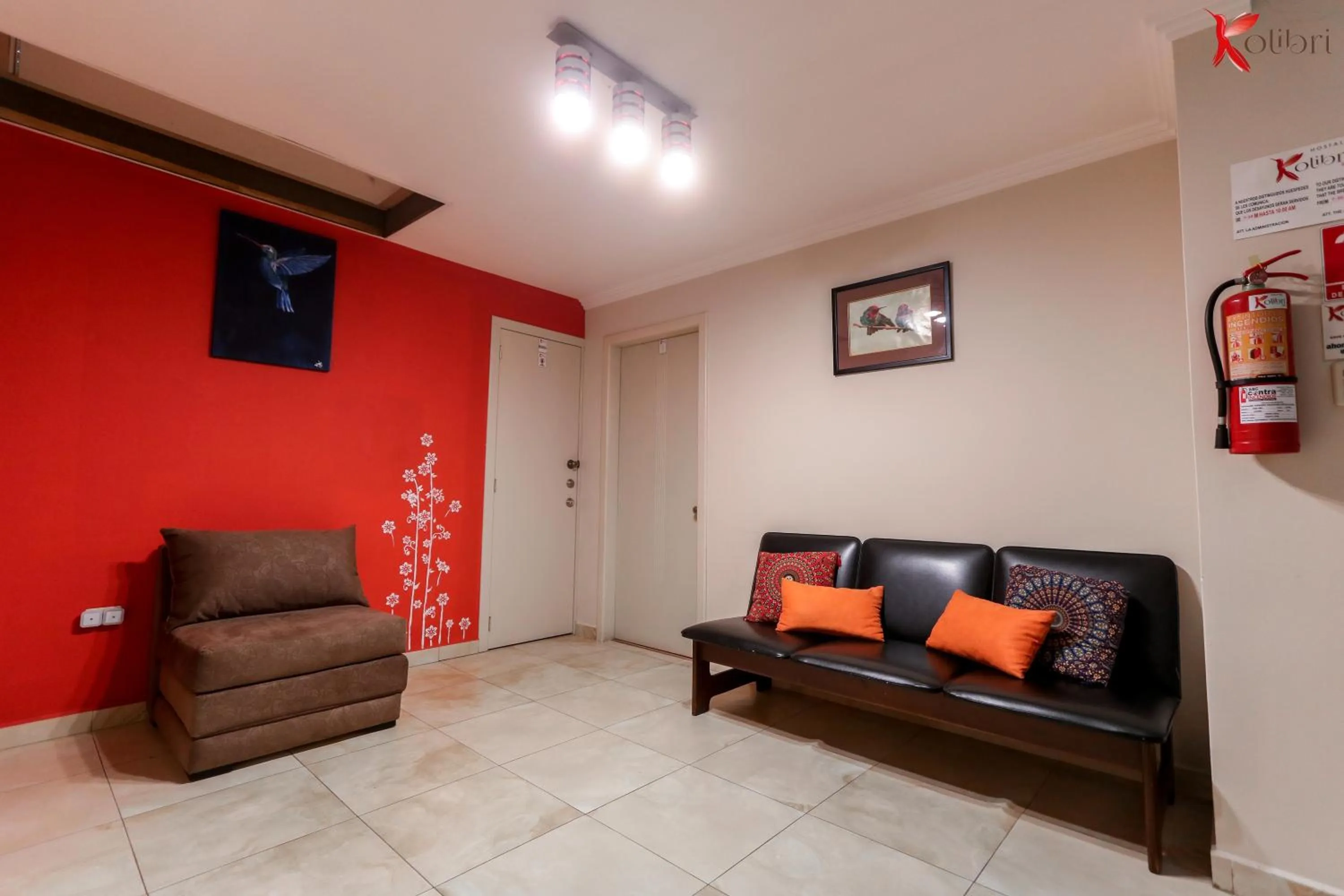 Living room in Hostal Kolibri B&B