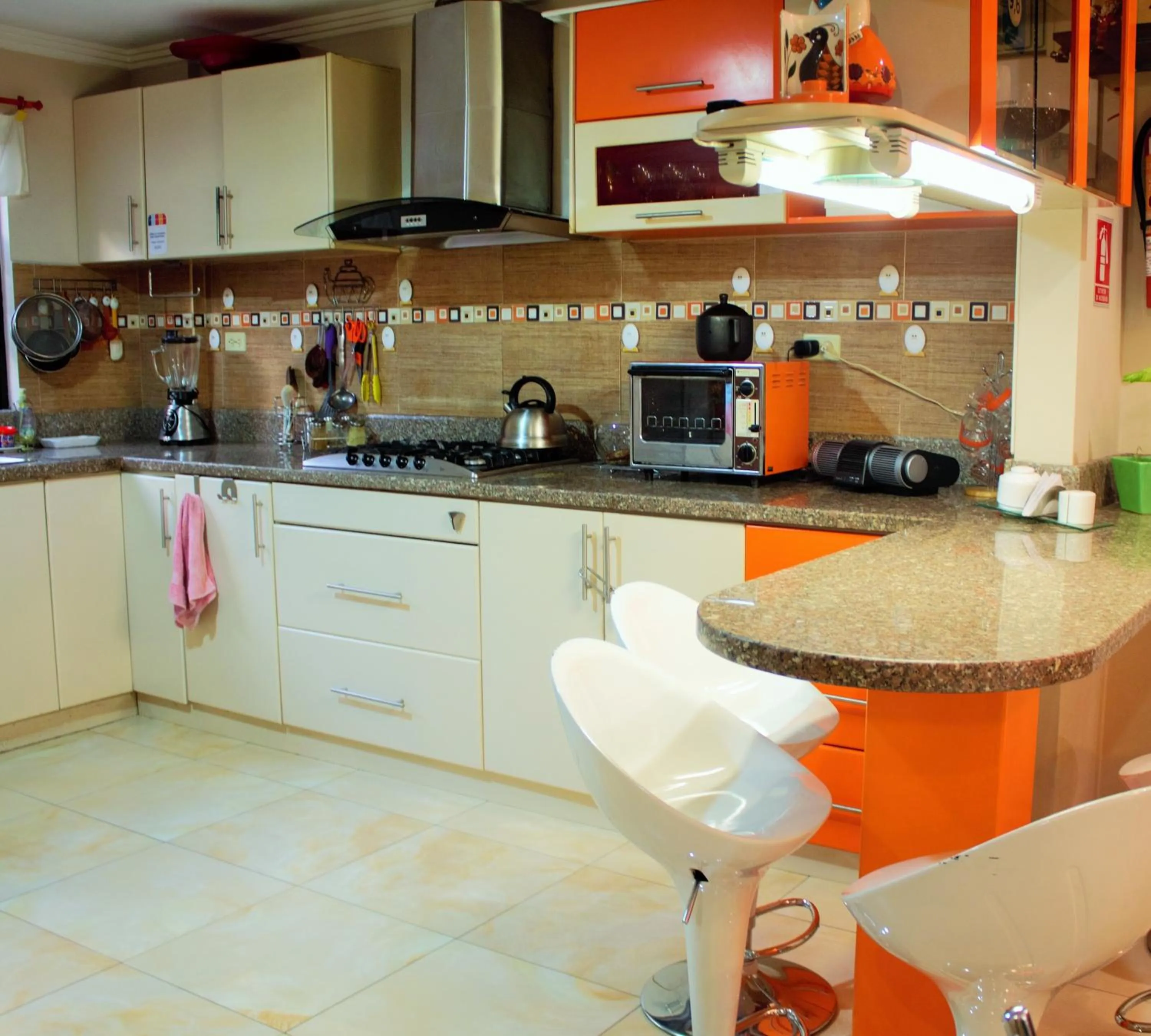 Kitchen or kitchenette in Hostal Kolibri B&B