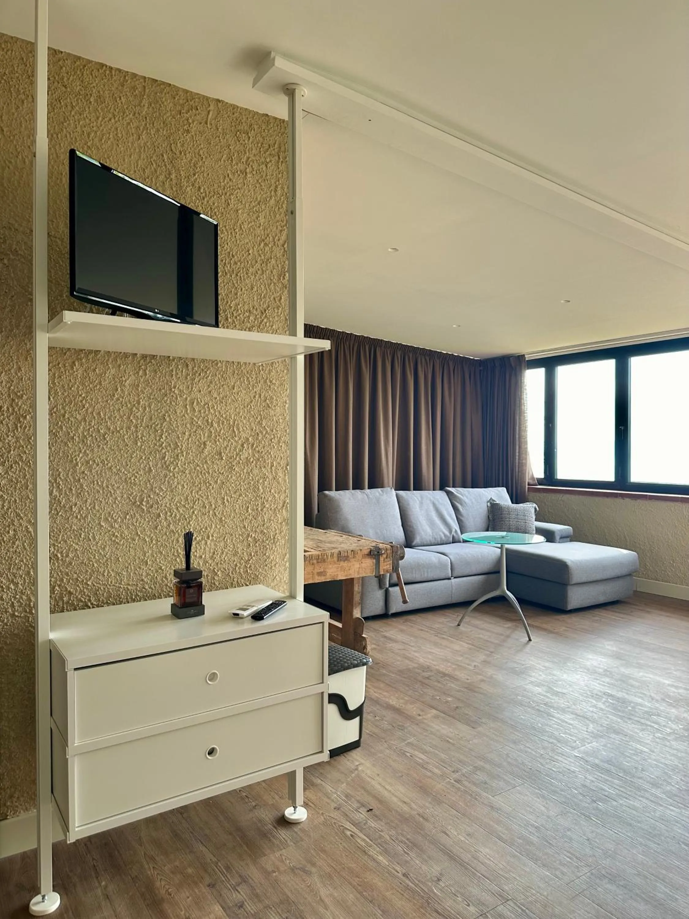 TV and multimedia in Hotel Vatluna