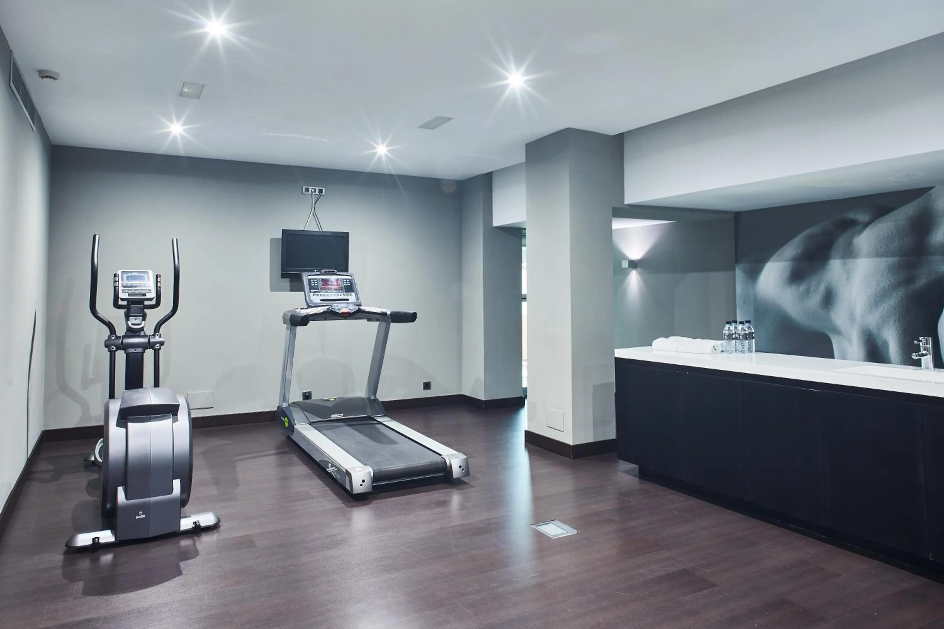 Fitness centre/facilities in Silken Gran Teatro