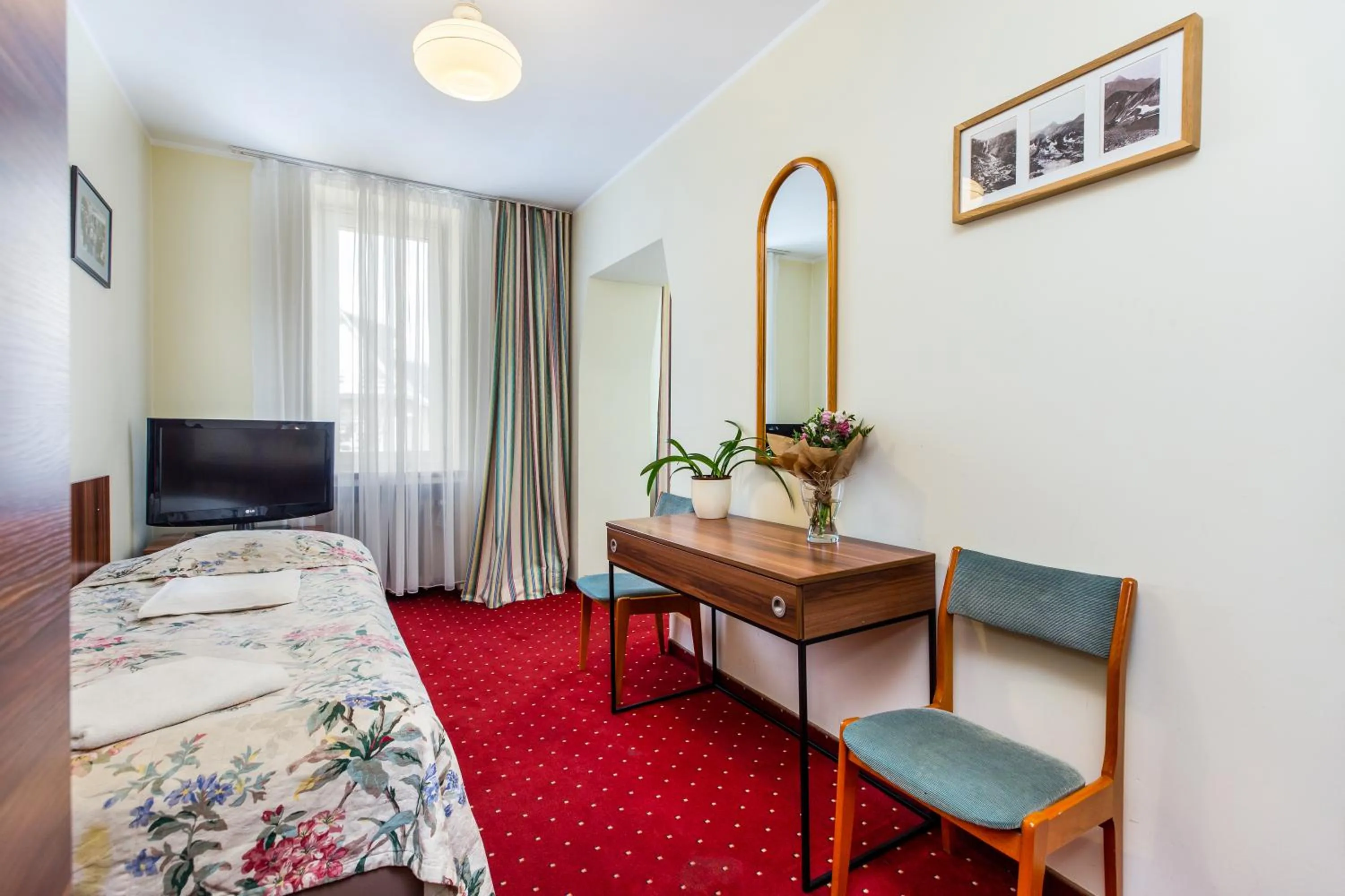 Bed in Willa Carlton