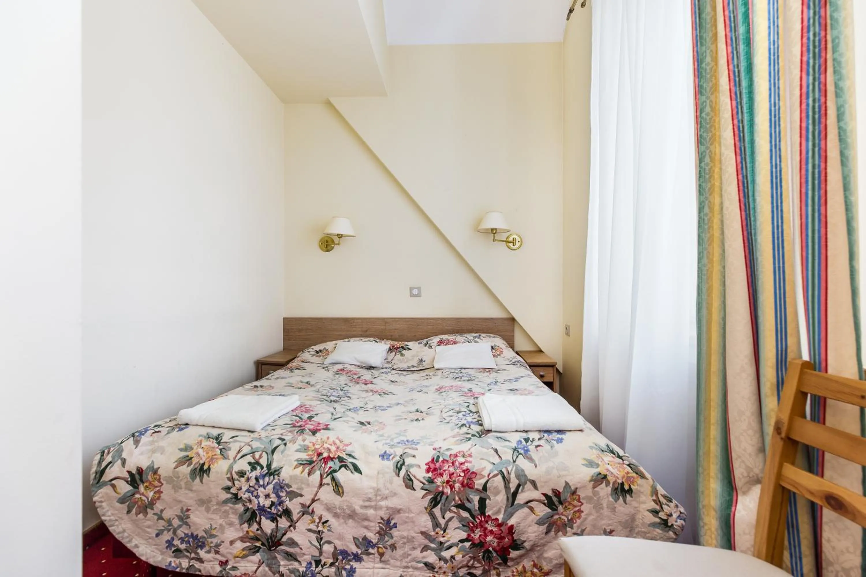 Bed in Willa Carlton